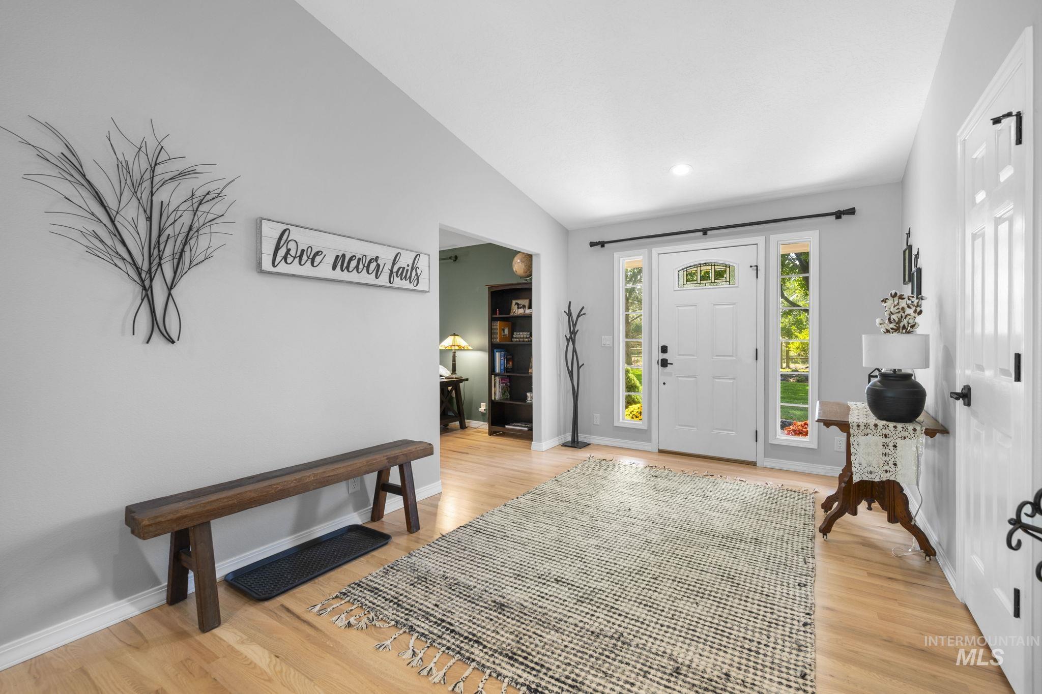 18568 S Cloverdale Rd, Kuna, Idaho 83634, 3 Bedrooms, 2.5 Bathrooms, Residential For Sale, Price $1,149,000, 98961709