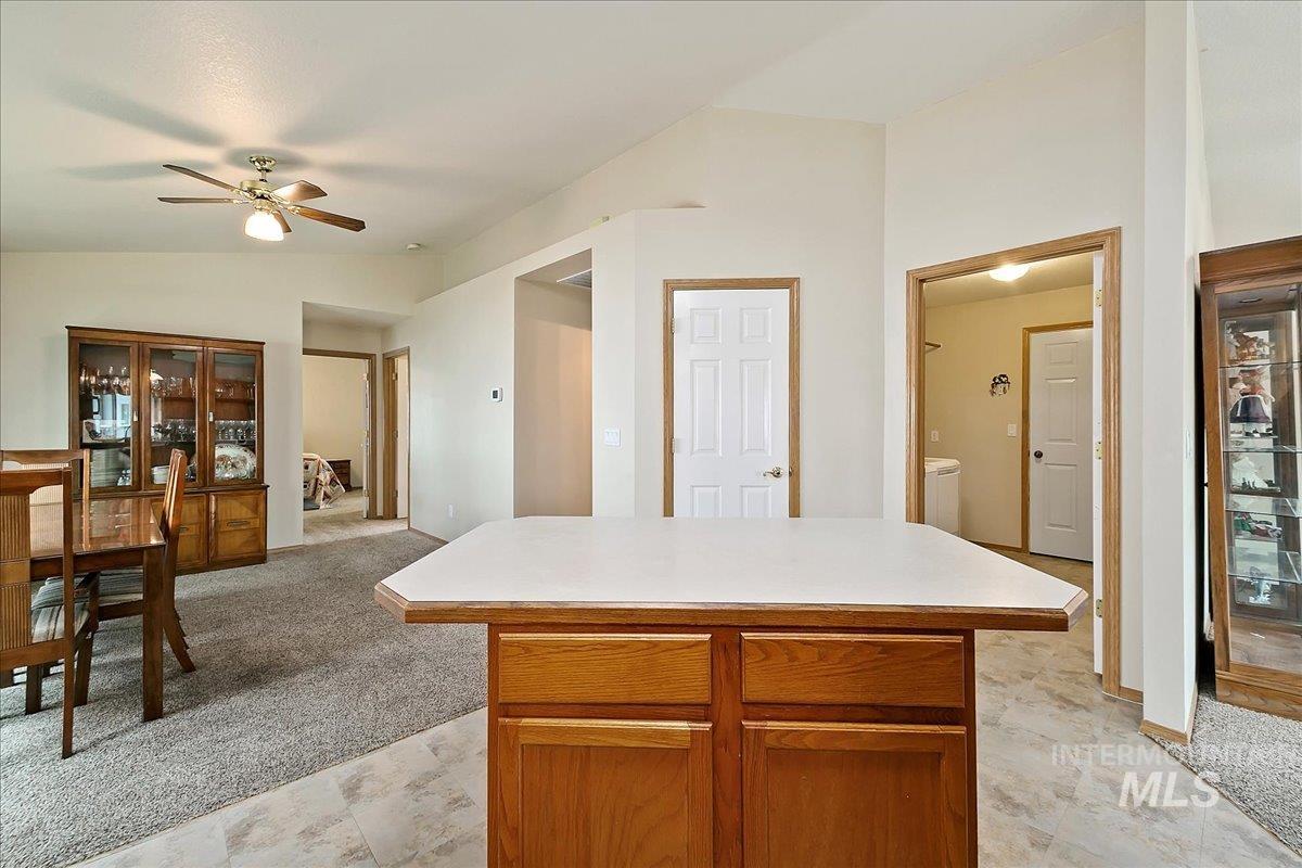 716 W Oxford Dr, Nampa, Idaho 83651, 2 Bedrooms, 2 Bathrooms, Residential For Sale, Price $279,000, 98961712