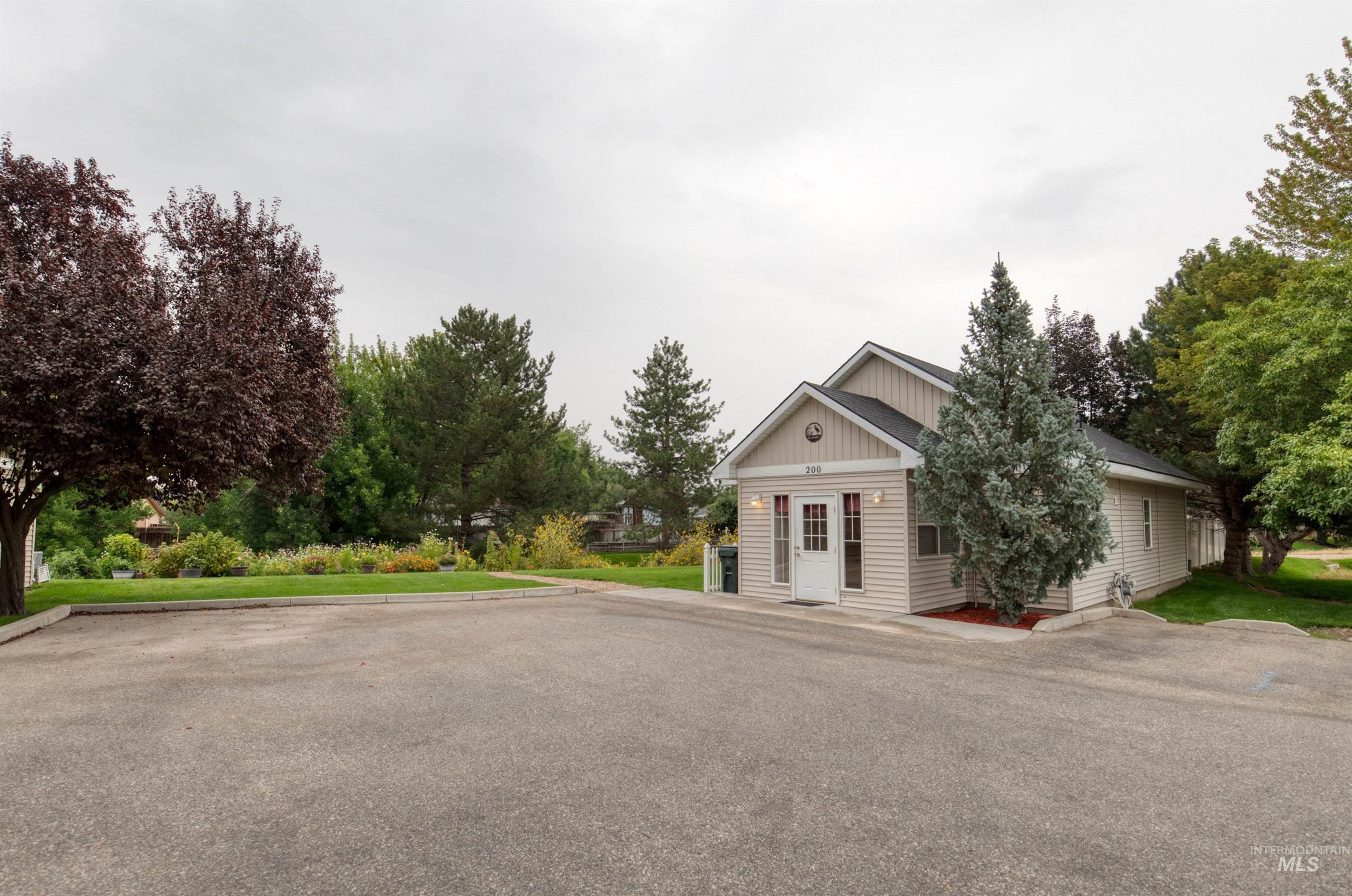 99 E Waterbury Ln, Meridian, Idaho 83646, 2 Bedrooms, 2 Bathrooms, Residential For Sale, Price $310,000, 98961721