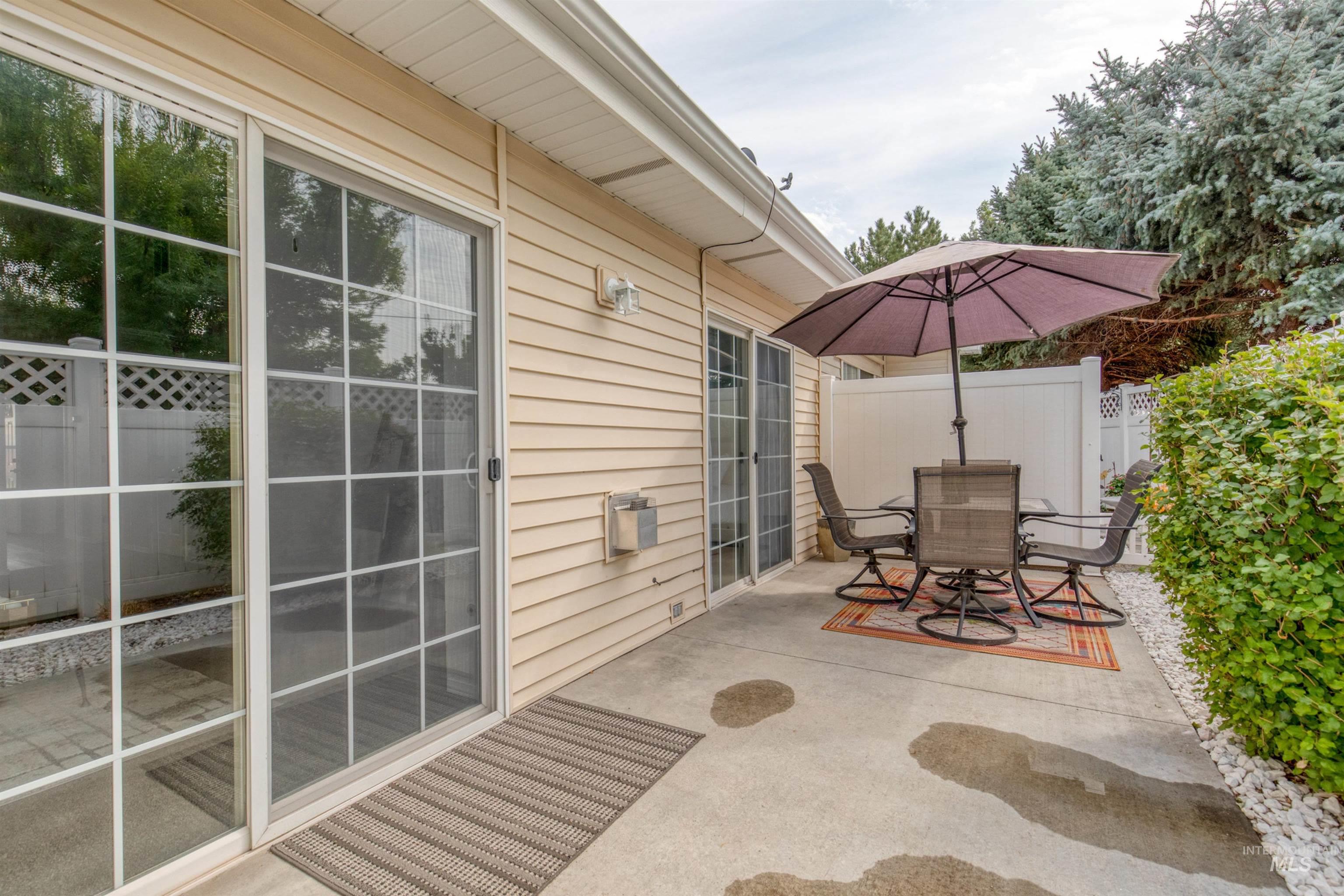 99 E Waterbury Ln, Meridian, Idaho 83646, 2 Bedrooms, 2 Bathrooms, Residential For Sale, Price $310,000, 98961721