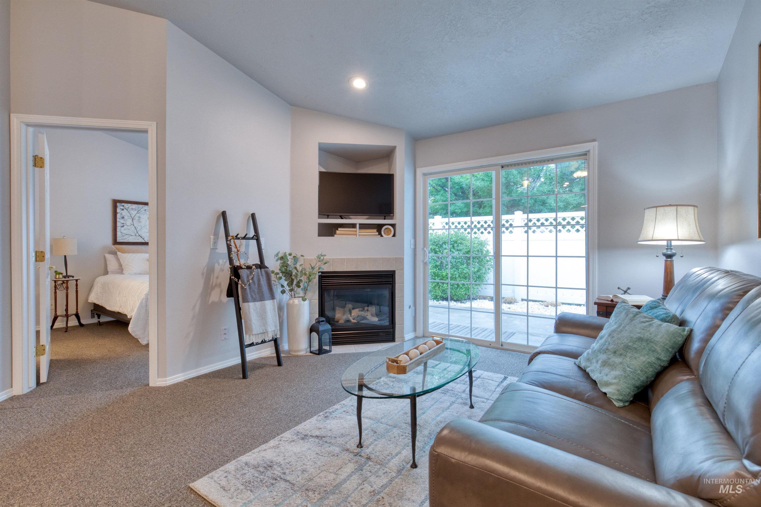 99 E Waterbury Ln, Meridian, Idaho 83646, 2 Bedrooms, 2 Bathrooms, Residential For Sale, Price $310,000, 98961721