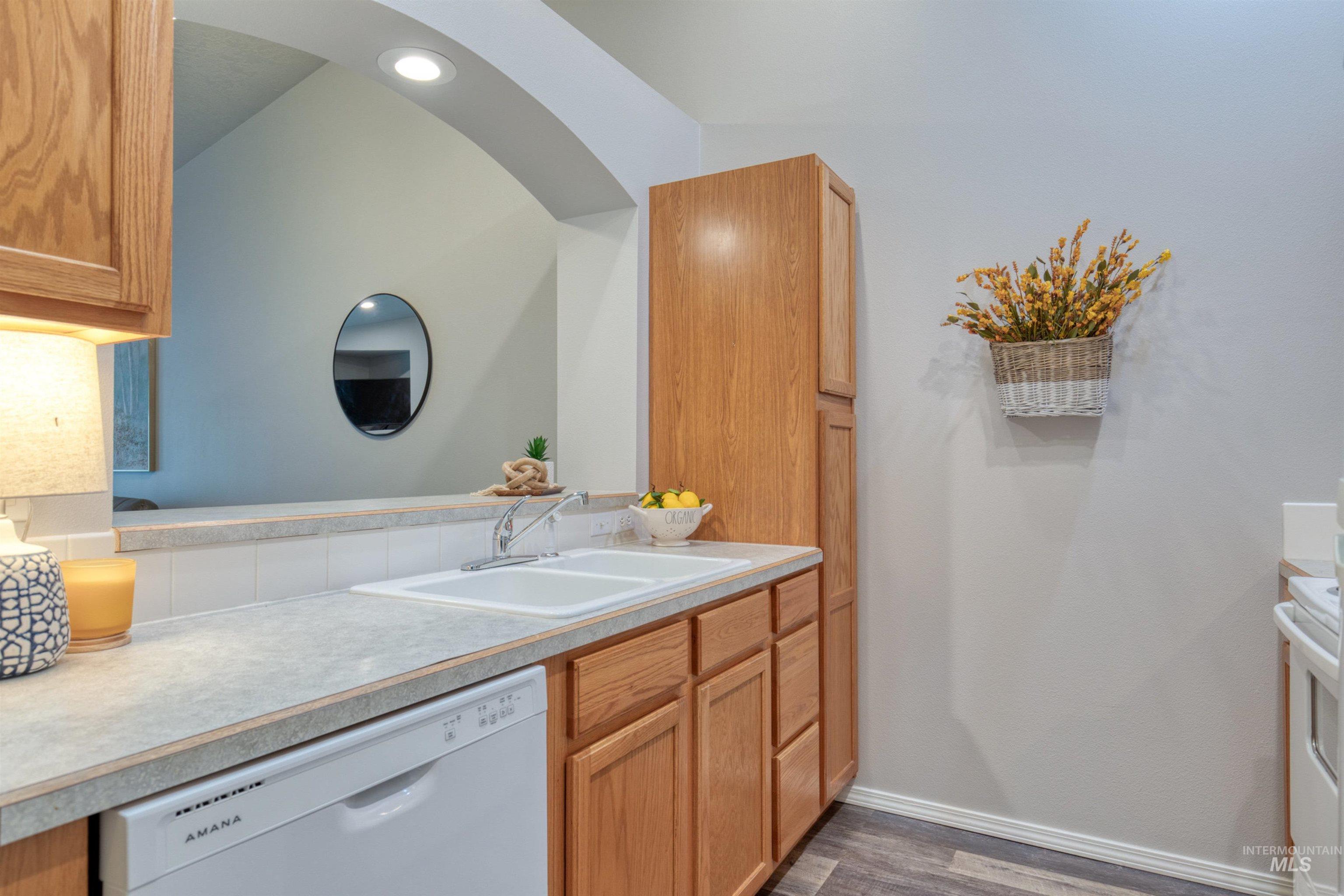 99 E Waterbury Ln, Meridian, Idaho 83646, 2 Bedrooms, 2 Bathrooms, Residential For Sale, Price $310,000, 98961721