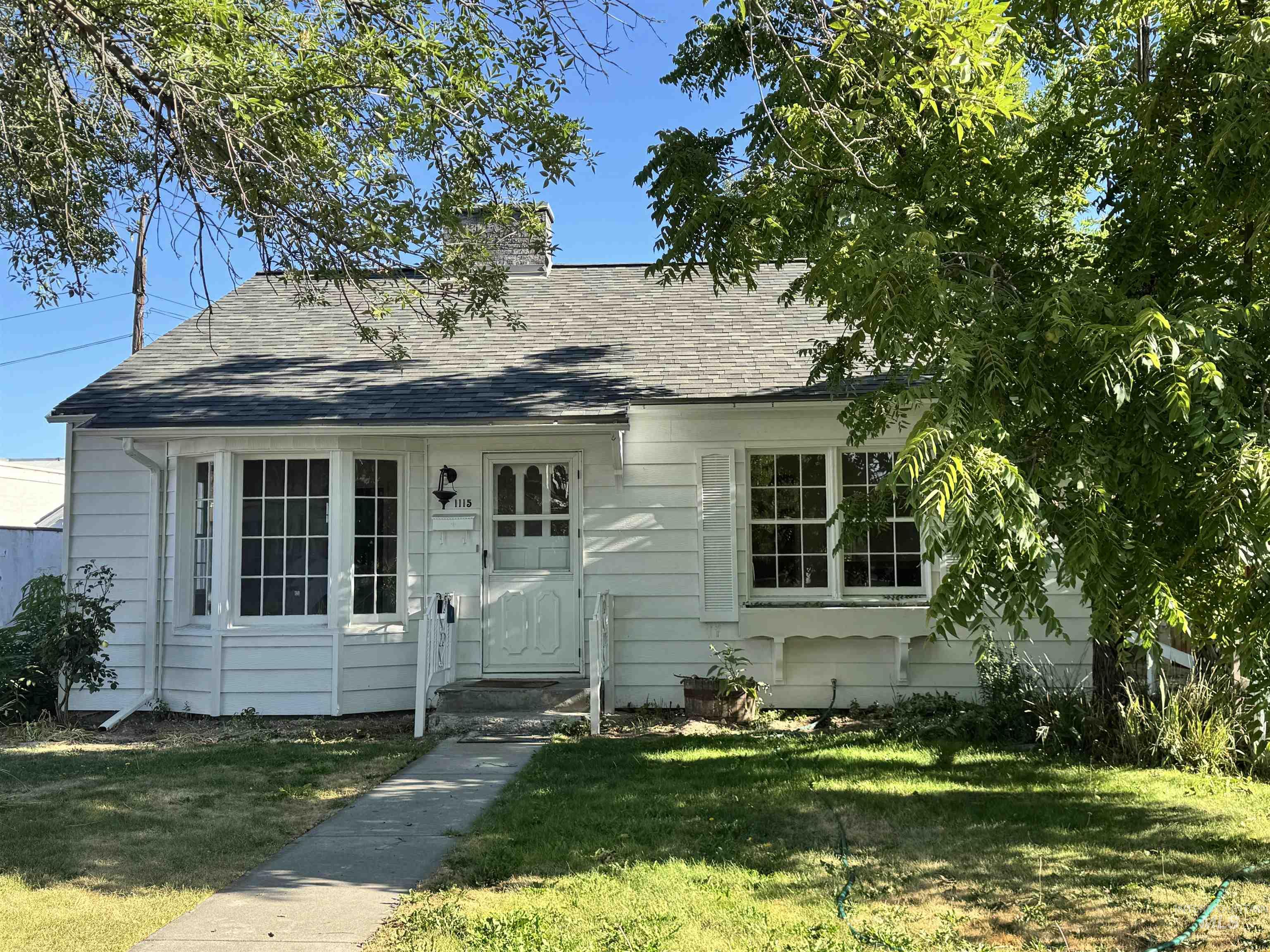 1115 11th Avenue East, Twin Falls, Idaho 83301, 3 Bedrooms, Business/Commercial For Sale, Price $249,900, 98961730