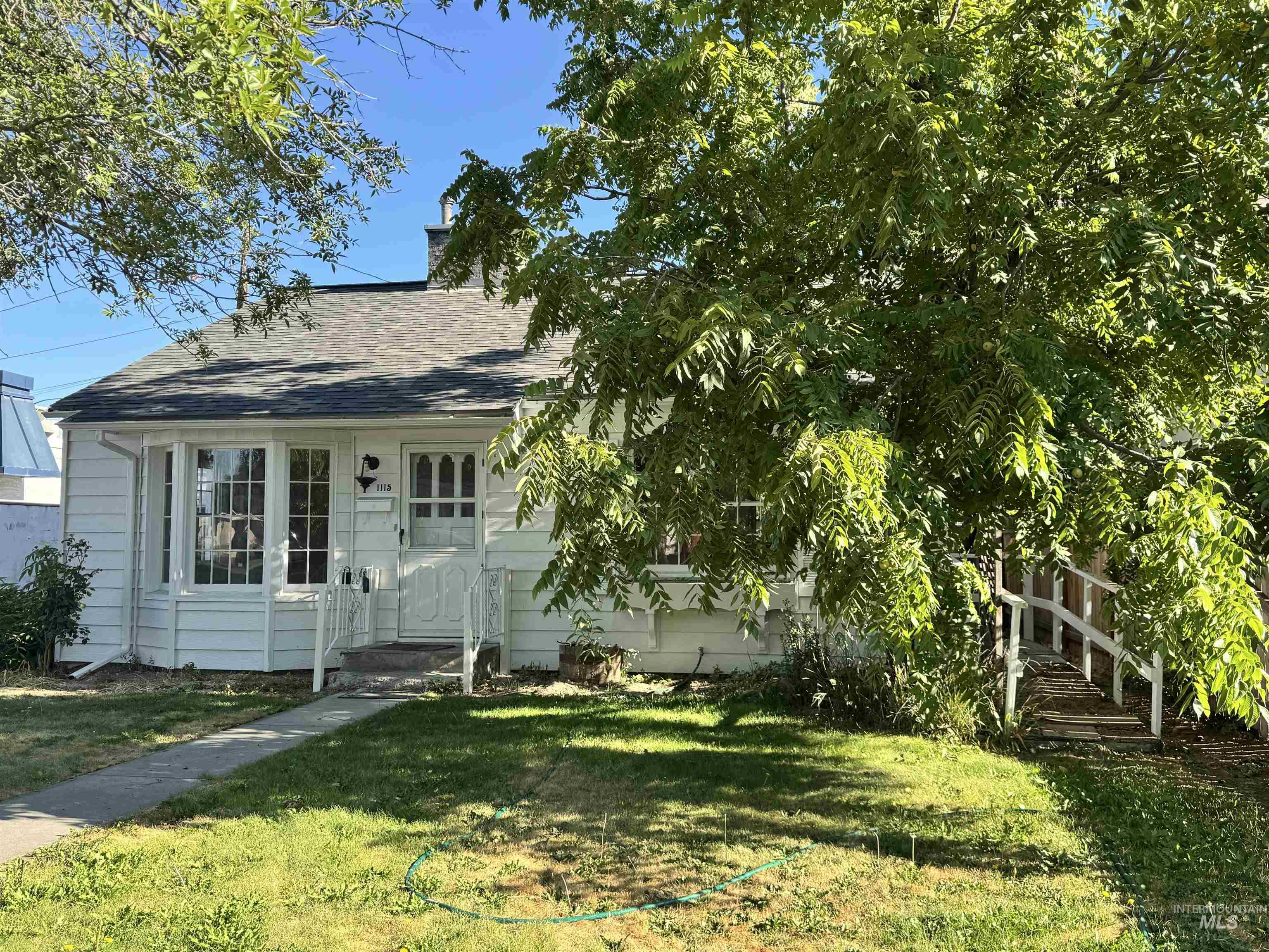 1115 11th Avenue East, Twin Falls, Idaho 83301, 3 Bedrooms, Business/Commercial For Sale, Price $249,900, 98961730