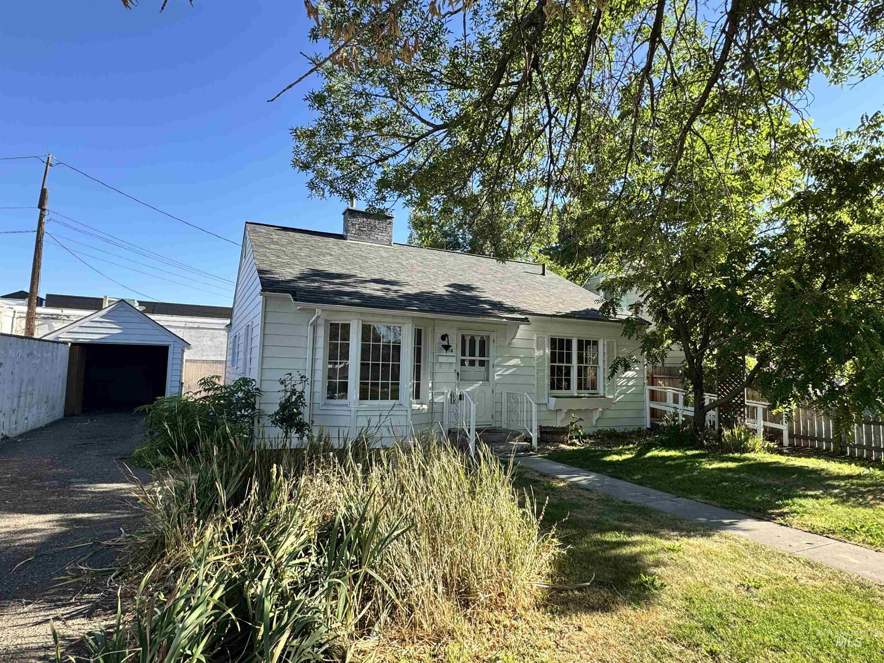 1115 11th Avenue East, Twin Falls, Idaho 83301, 3 Bedrooms, Business/Commercial For Sale, Price $249,900, 98961730