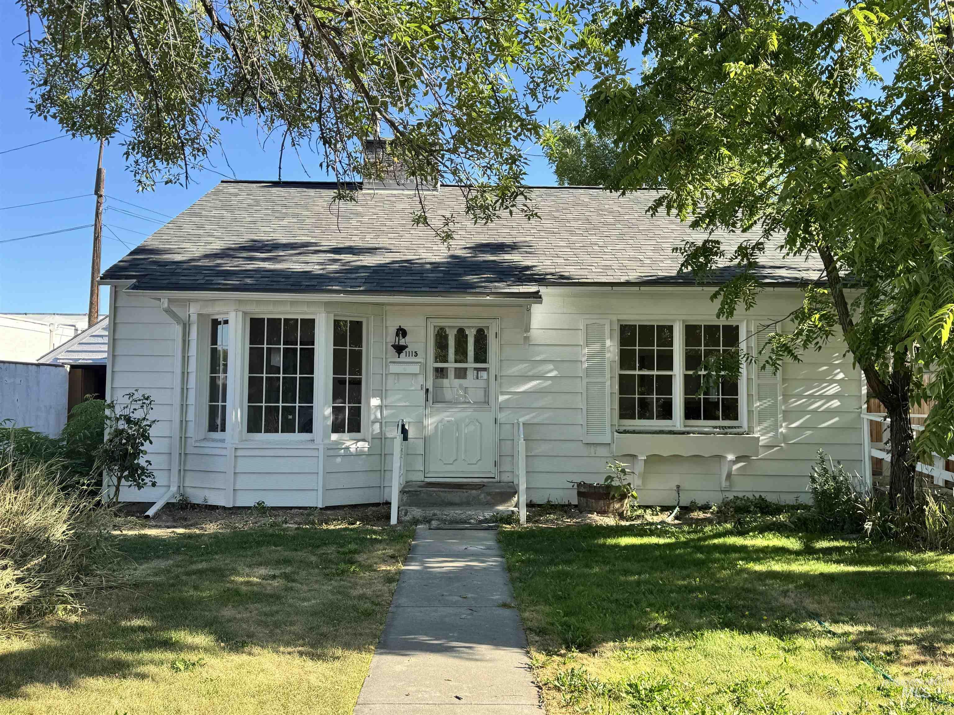 1115 11th Avenue East, Twin Falls, Idaho 83301, 3 Bedrooms, Business/Commercial For Sale, Price $249,900, 98961730
