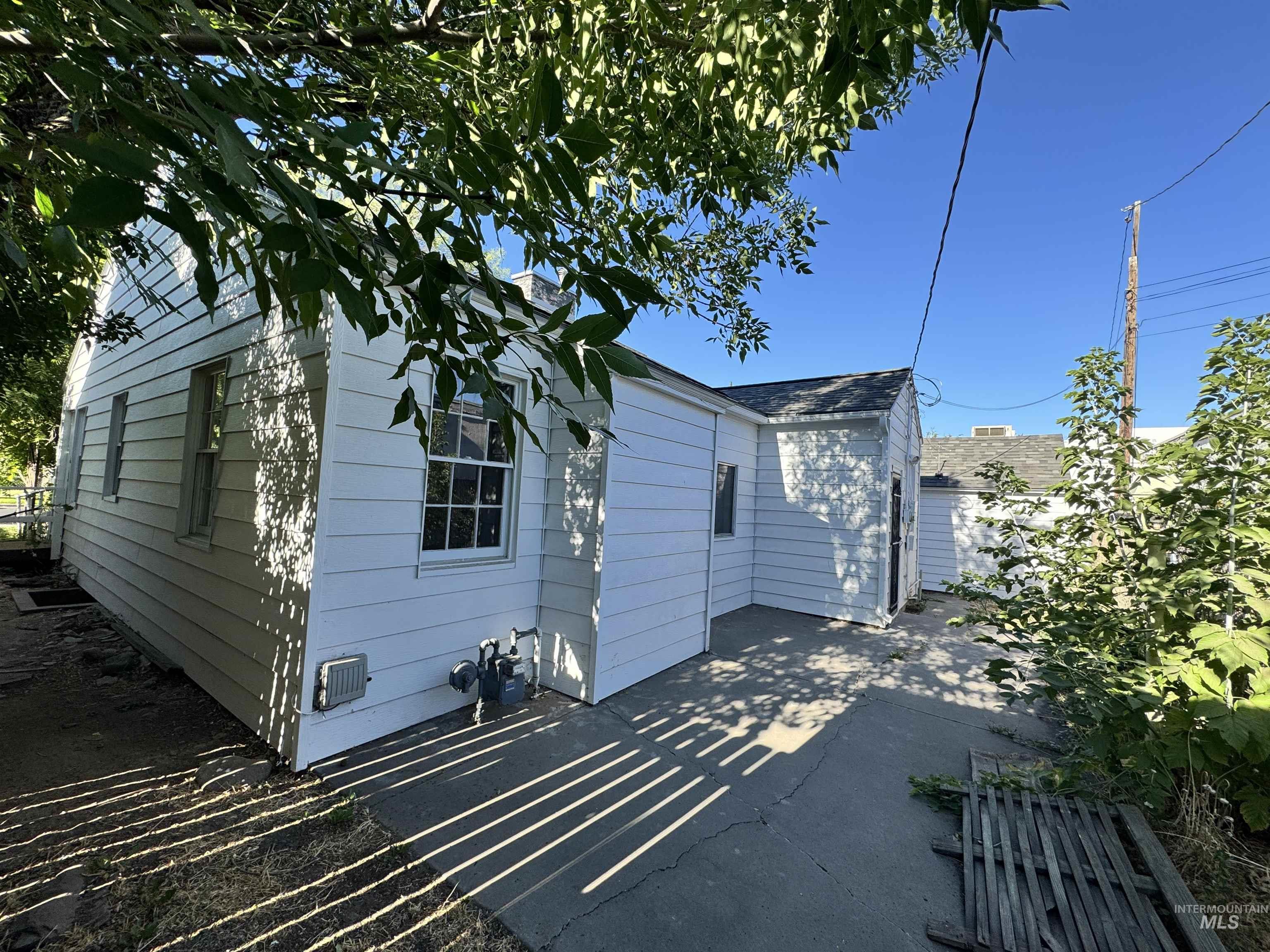 1115 11th Avenue East, Twin Falls, Idaho 83301, 3 Bedrooms, Business/Commercial For Sale, Price $249,900, 98961730