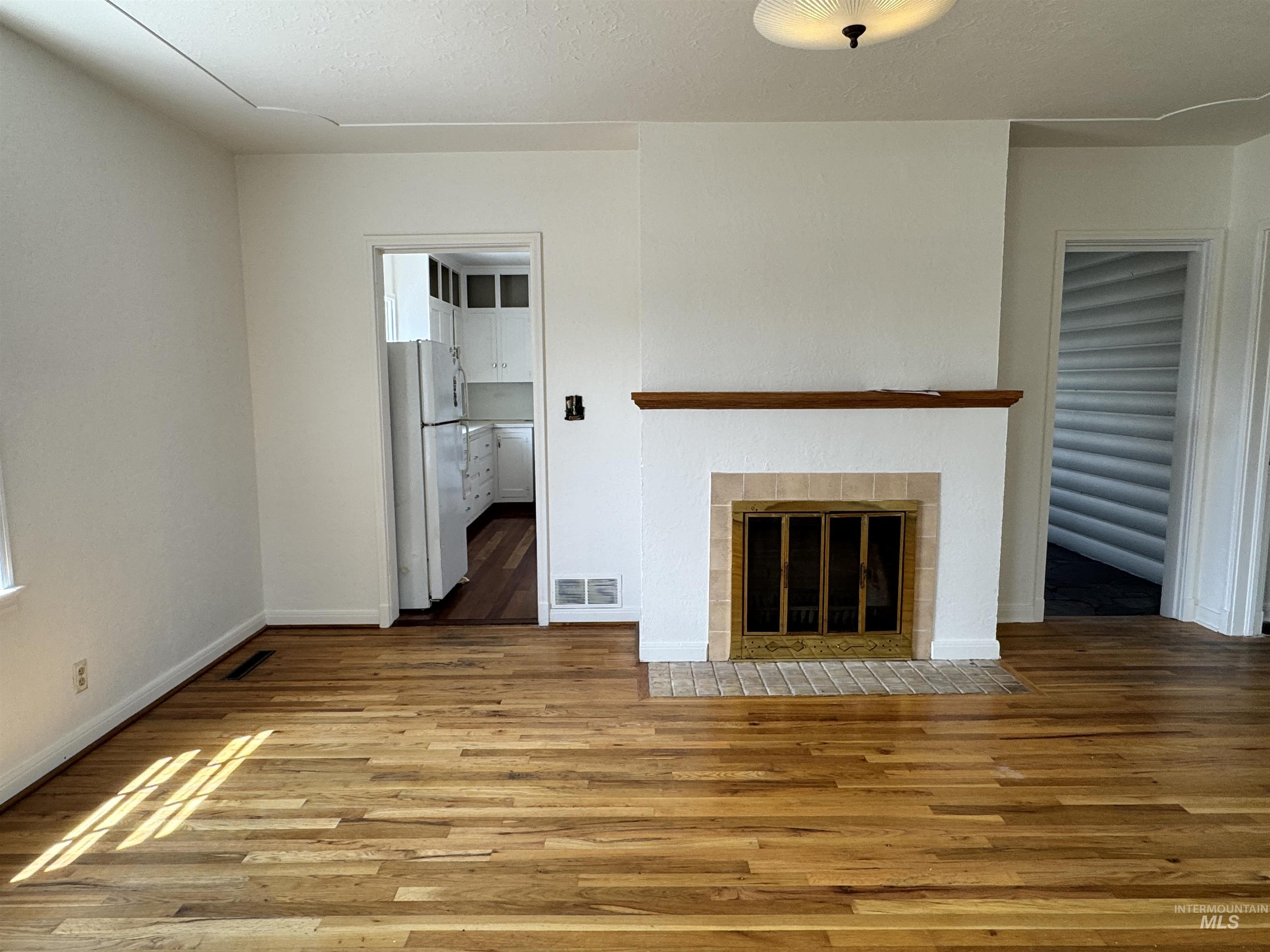 1115 11th Avenue East, Twin Falls, Idaho 83301, 3 Bedrooms, Business/Commercial For Sale, Price $249,900, 98961730