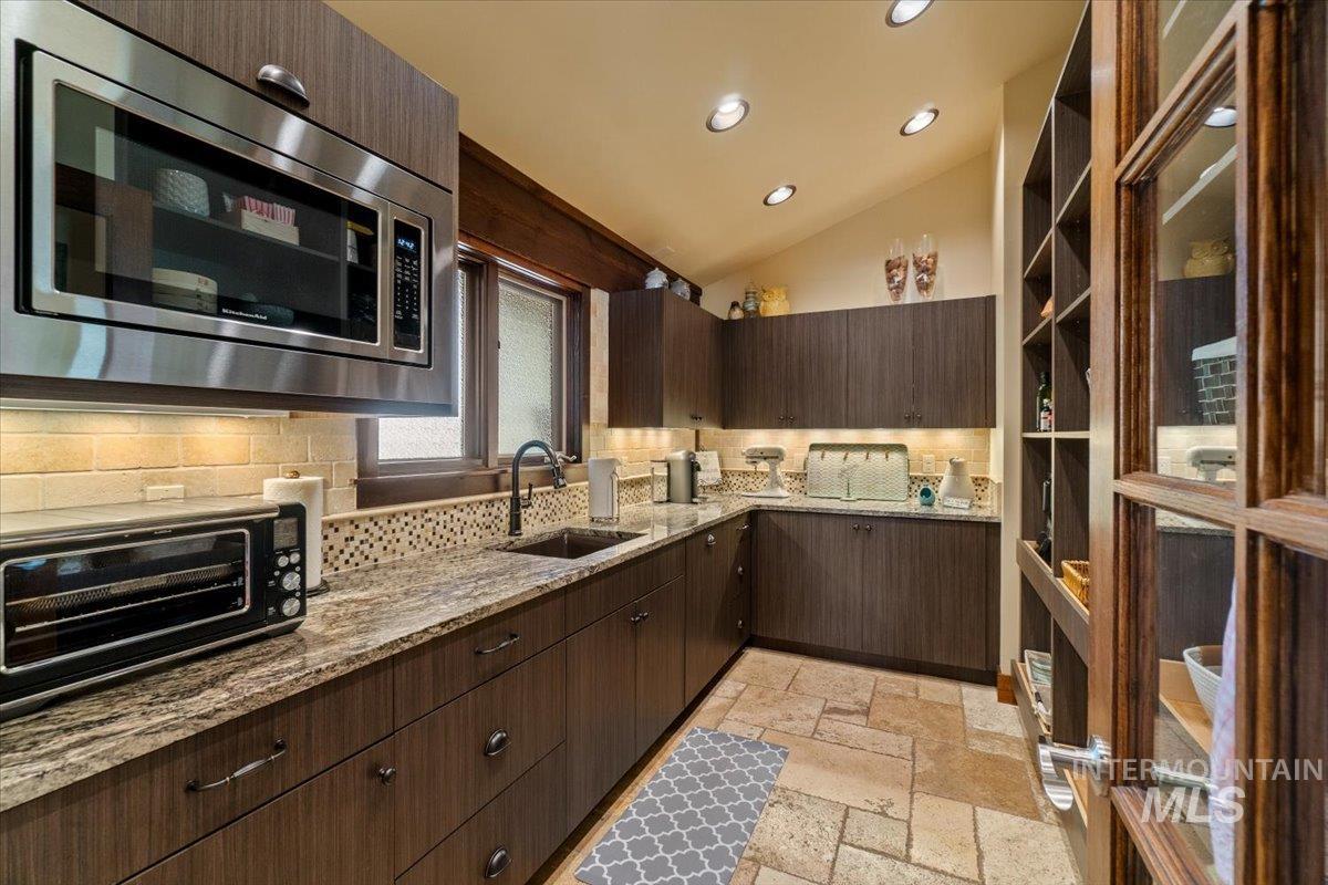 16801 Meadow Ln, Nampa, Idaho 83687, 4 Bedrooms, 3 Bathrooms, Residential For Sale, Price $1,590,000, 98961735