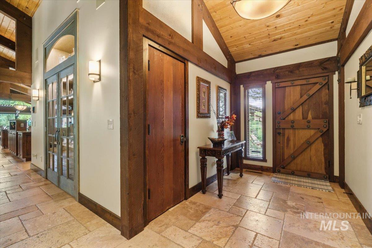 16801 Meadow Ln, Nampa, Idaho 83687, 4 Bedrooms, 3 Bathrooms, Residential For Sale, Price $1,590,000, 98961735