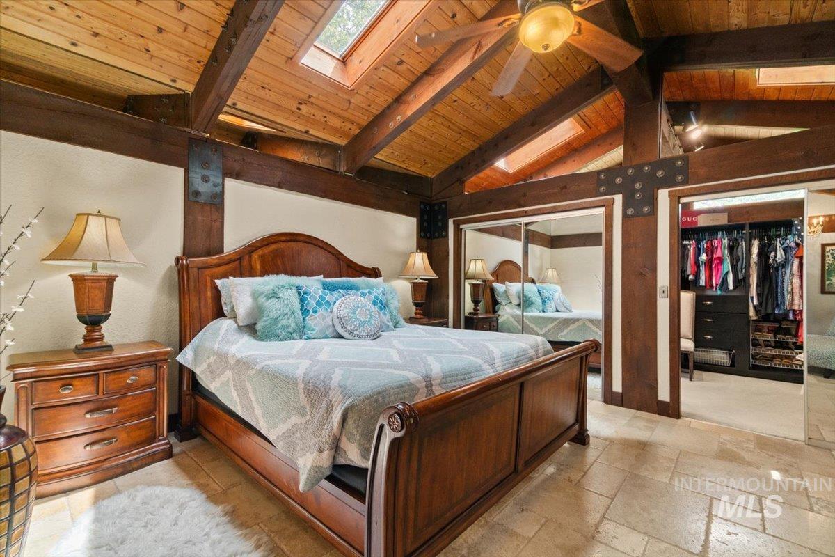 16801 Meadow Ln, Nampa, Idaho 83687, 4 Bedrooms, 3 Bathrooms, Residential For Sale, Price $1,590,000, 98961735