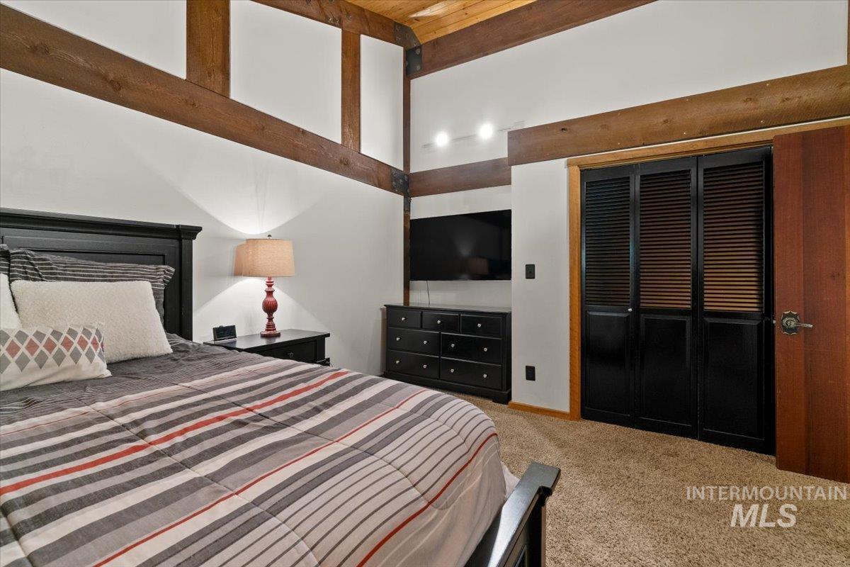 16801 Meadow Ln, Nampa, Idaho 83687, 4 Bedrooms, 3 Bathrooms, Residential For Sale, Price $1,590,000, 98961735