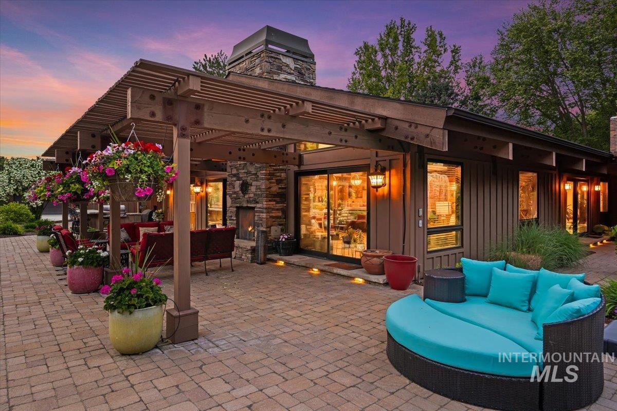 16801 Meadow Ln, Nampa, Idaho 83687, 4 Bedrooms, 3 Bathrooms, Residential For Sale, Price $1,590,000, 98961735