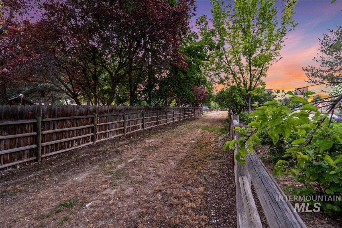 16801 Meadow Ln, Nampa, Idaho 83687, 4 Bedrooms, 3 Bathrooms, Residential For Sale, Price $1,590,000, 98961735