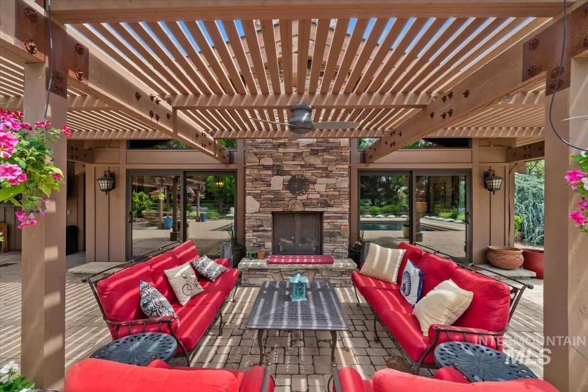 16801 Meadow Ln, Nampa, Idaho 83687, 4 Bedrooms, 3 Bathrooms, Residential For Sale, Price $1,590,000, 98961735