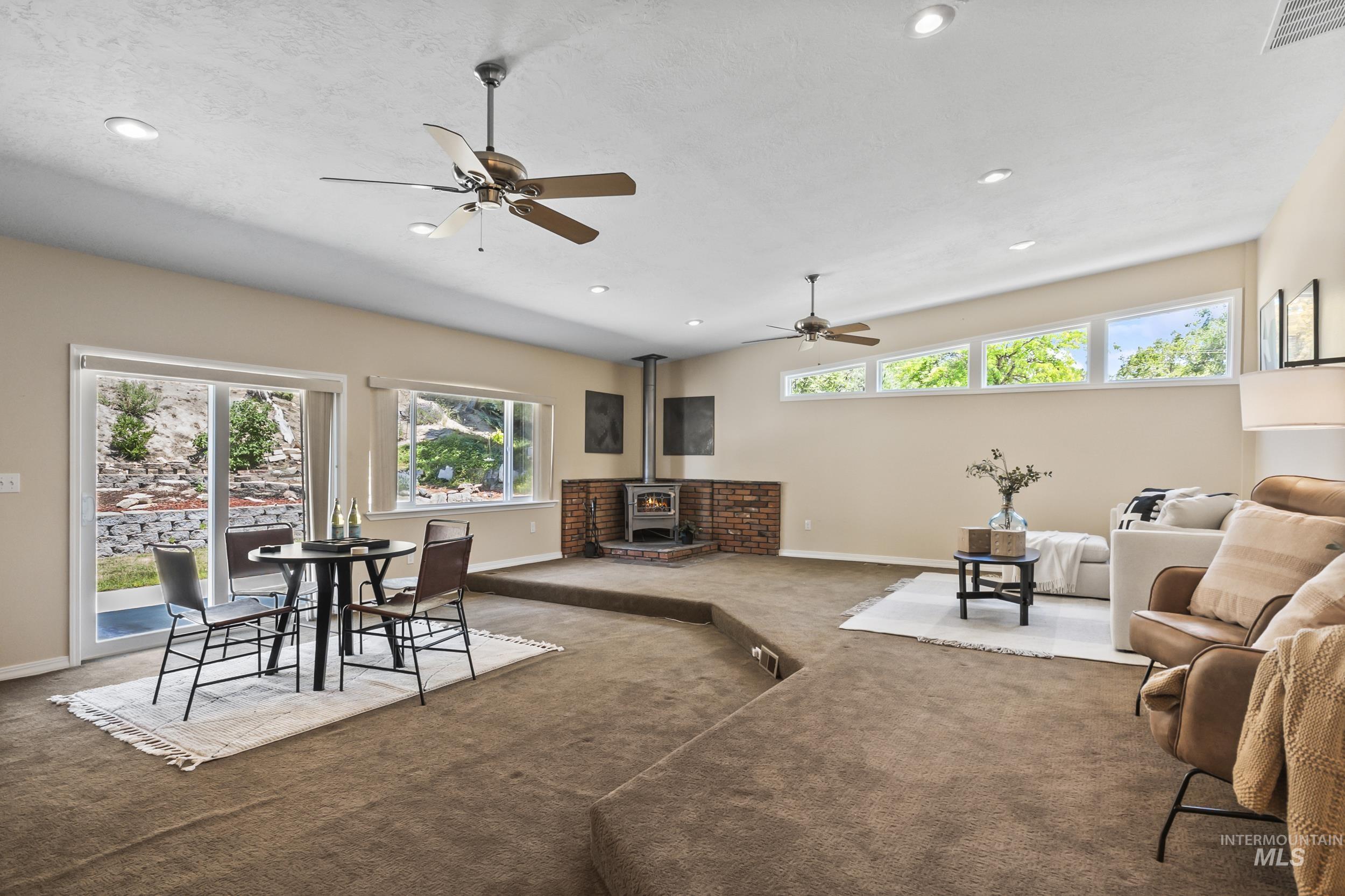 3850 W Hill Rd, Boise, Idaho 83703-4224, 3 Bedrooms, 2 Bathrooms, Residential Income For Sale, Price $699,900, 98961780