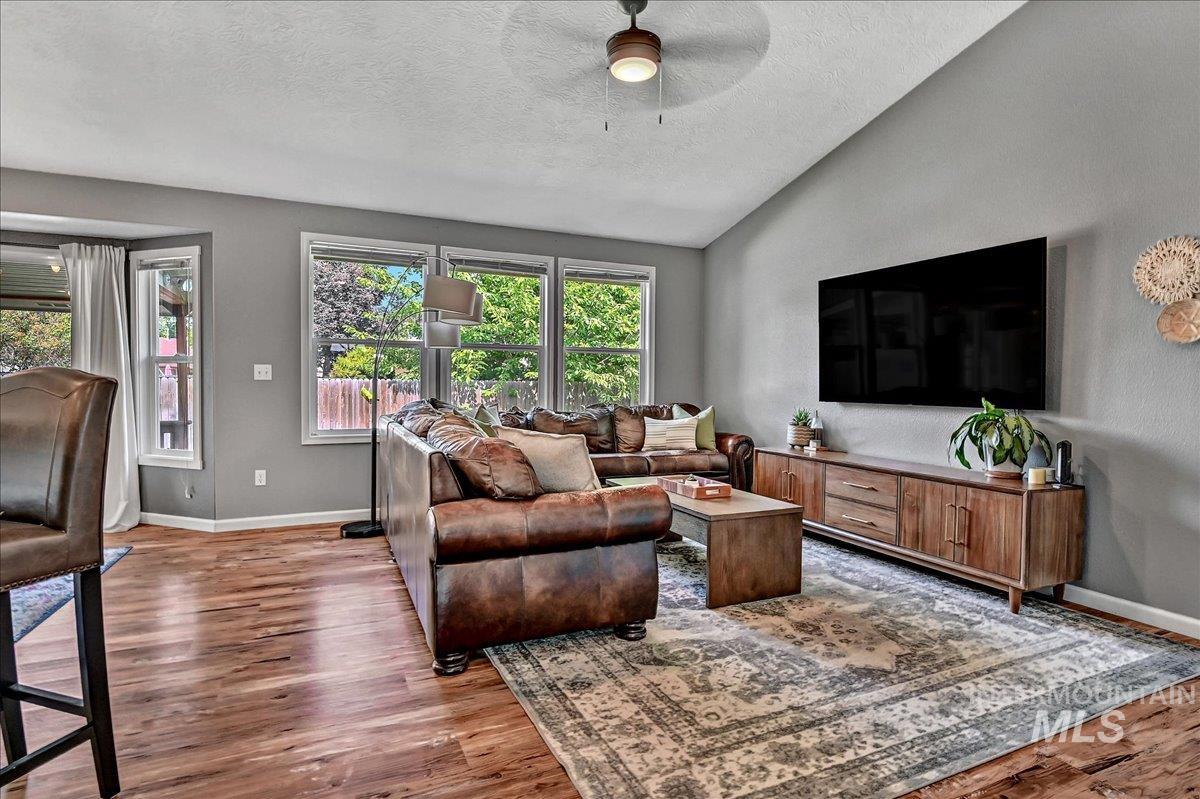 9238 W Chad St, Boise, Idaho 83709, 3 Bedrooms, 2 Bathrooms, Residential For Sale, Price $419,900, 98961790