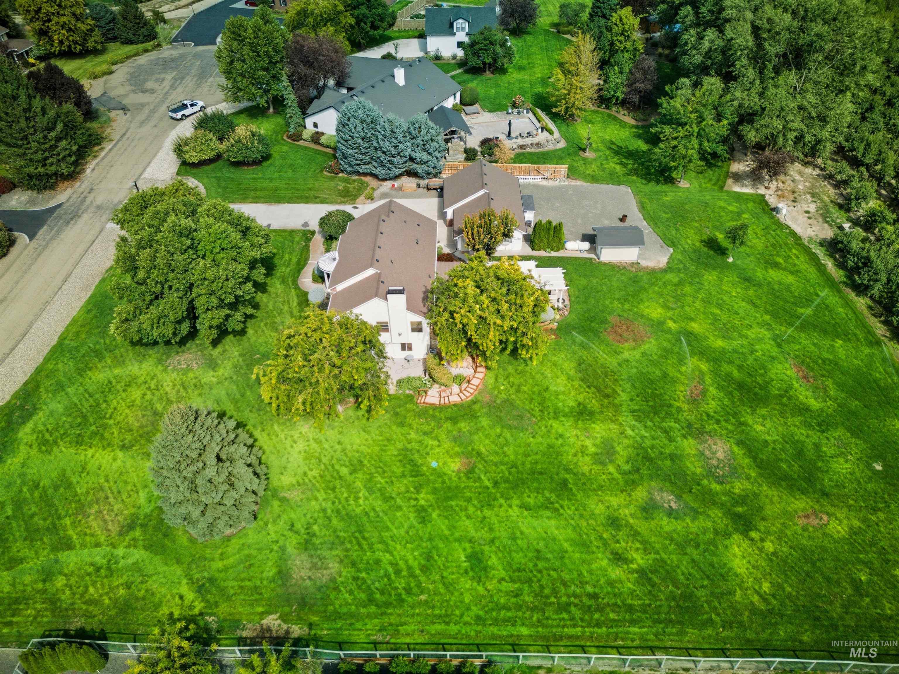Aerial view of property and surrounding area