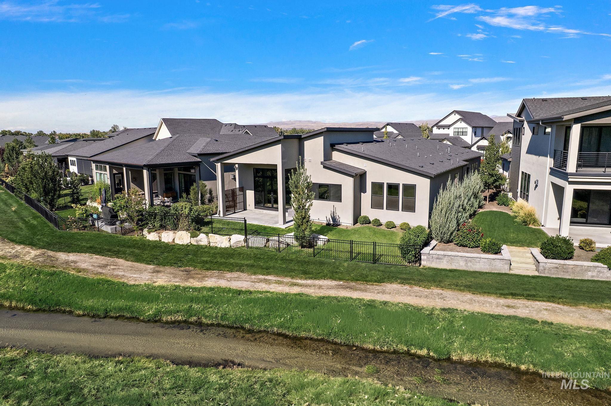 3353 S Eagle Brook Lane, Eagle, Idaho 83616, 3 Bedrooms, 2.5 Bathrooms, Residential For Sale, Price $999,999, 98961813