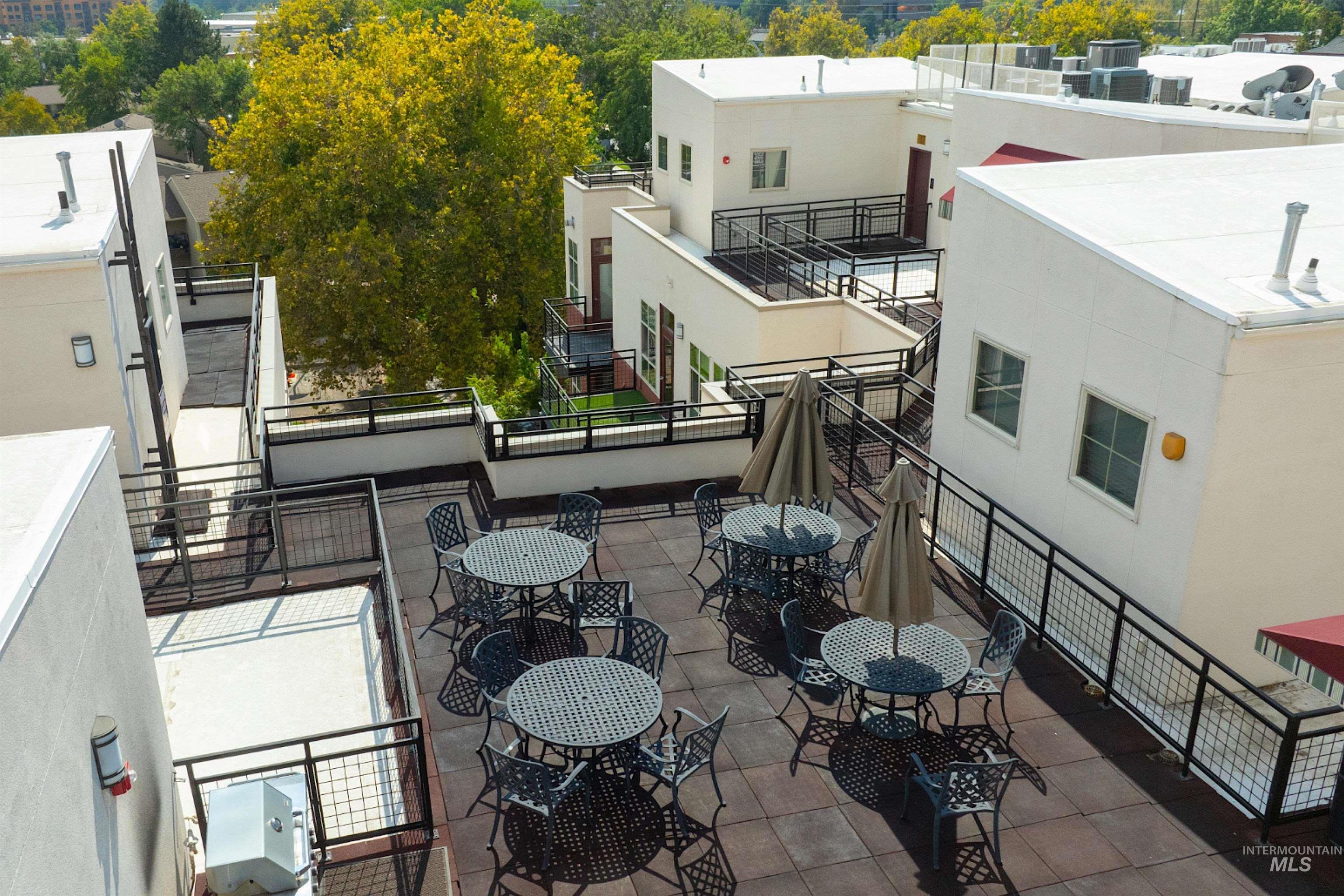 412 S 13th Street, Boise, Idaho 83702-5082, 1 Bedroom, 1.5 Bathrooms, Residential For Sale, Price $474,400, 98961823