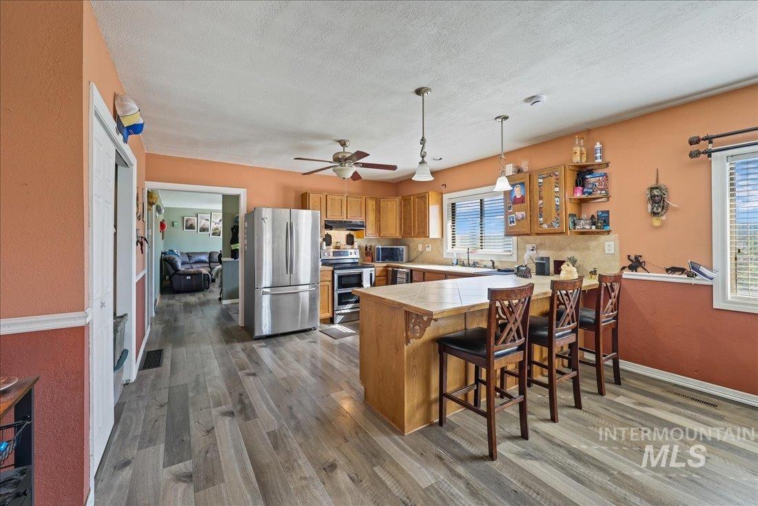26197 Reed Ln, Wilder, Idaho 83676-5705, 2 Bedrooms, 1 Bathroom, Residential For Sale, Price $455,000, 98961828