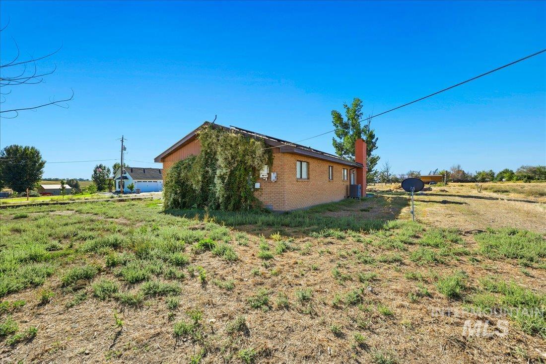 26197 Reed Ln, Wilder, Idaho 83676-5705, 2 Bedrooms, 1 Bathroom, Residential For Sale, Price $455,000, 98961828