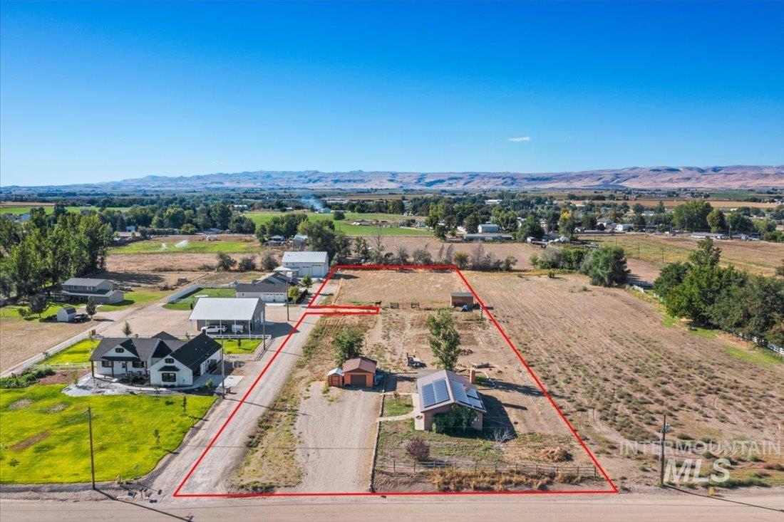 26197 Reed Ln, Wilder, Idaho 83676-5705, 2 Bedrooms, 1 Bathroom, Residential For Sale, Price $455,000, 98961828