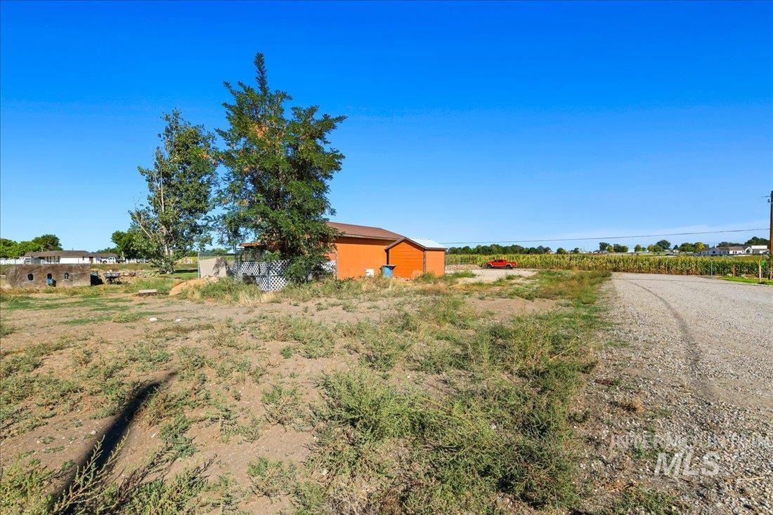26197 Reed Ln, Wilder, Idaho 83676-5705, 2 Bedrooms, 1 Bathroom, Residential For Sale, Price $455,000, 98961828