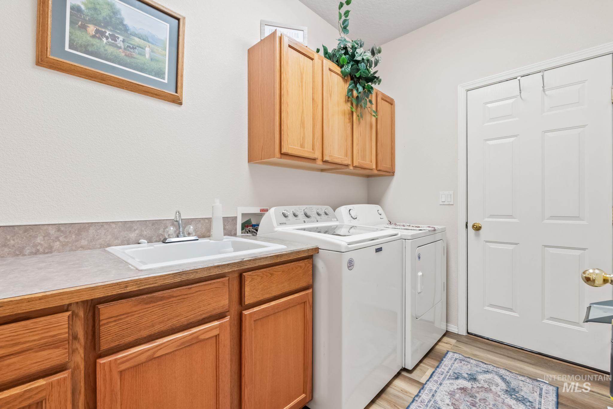 6899 E Greens Drive, Nampa, Idaho 83687-9427, 3 Bedrooms, 2 Bathrooms, Residential For Sale, Price $415,000, 98961841