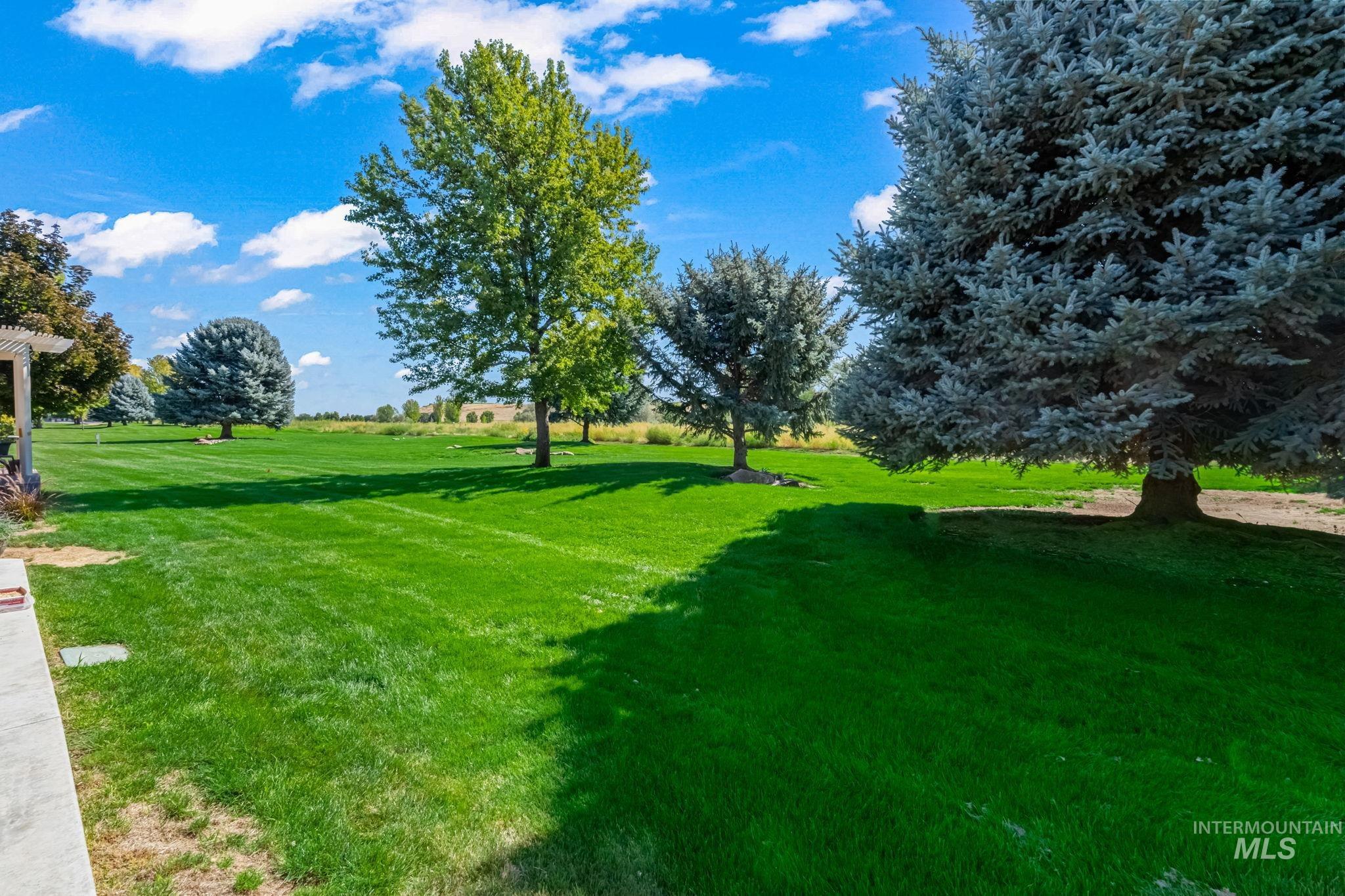 6899 E Greens Drive, Nampa, Idaho 83687-9427, 3 Bedrooms, 2 Bathrooms, Residential For Sale, Price $415,000, 98961841