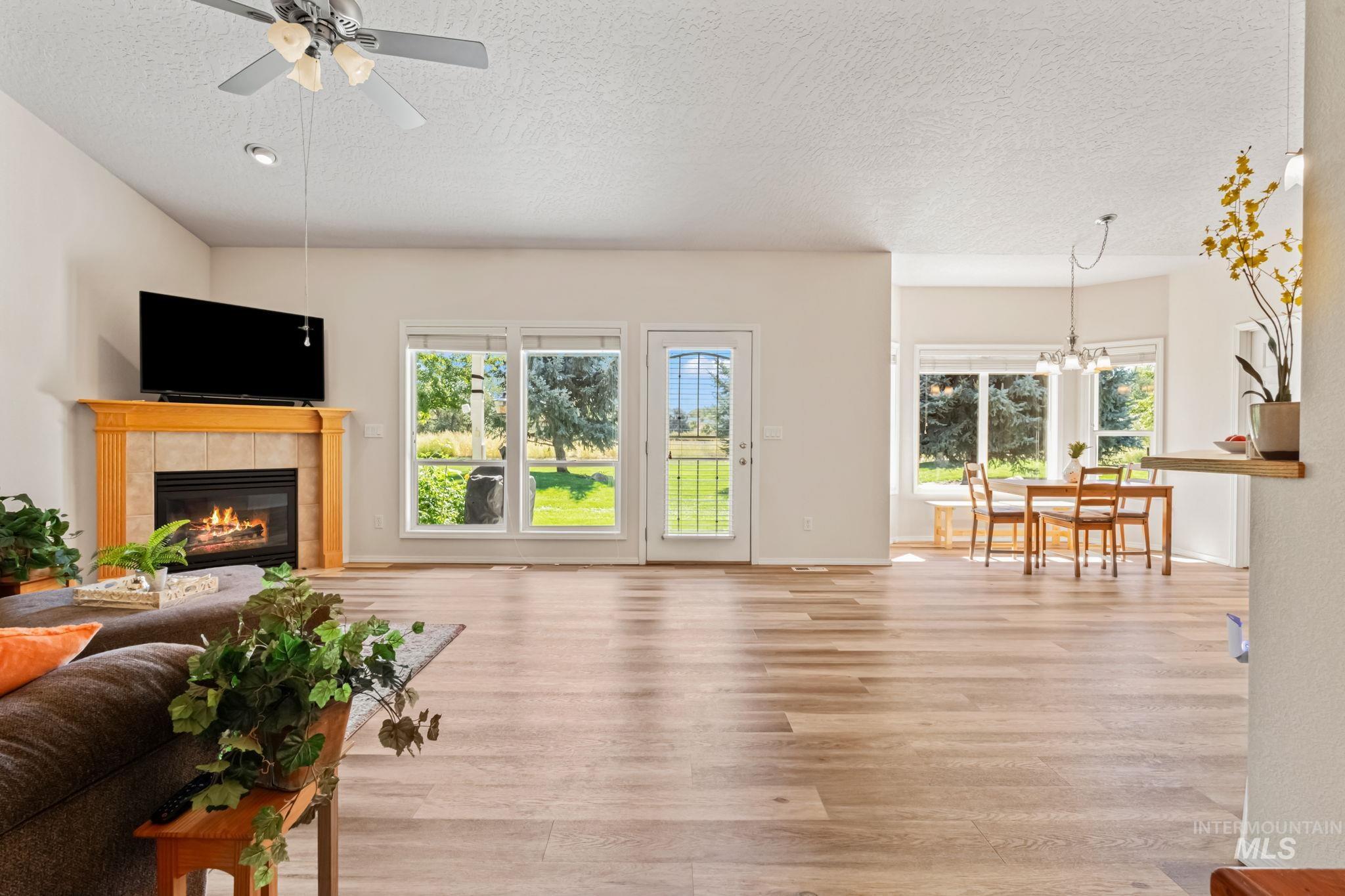 6899 E Greens Drive, Nampa, Idaho 83687-9427, 3 Bedrooms, 2 Bathrooms, Residential For Sale, Price $415,000, 98961841