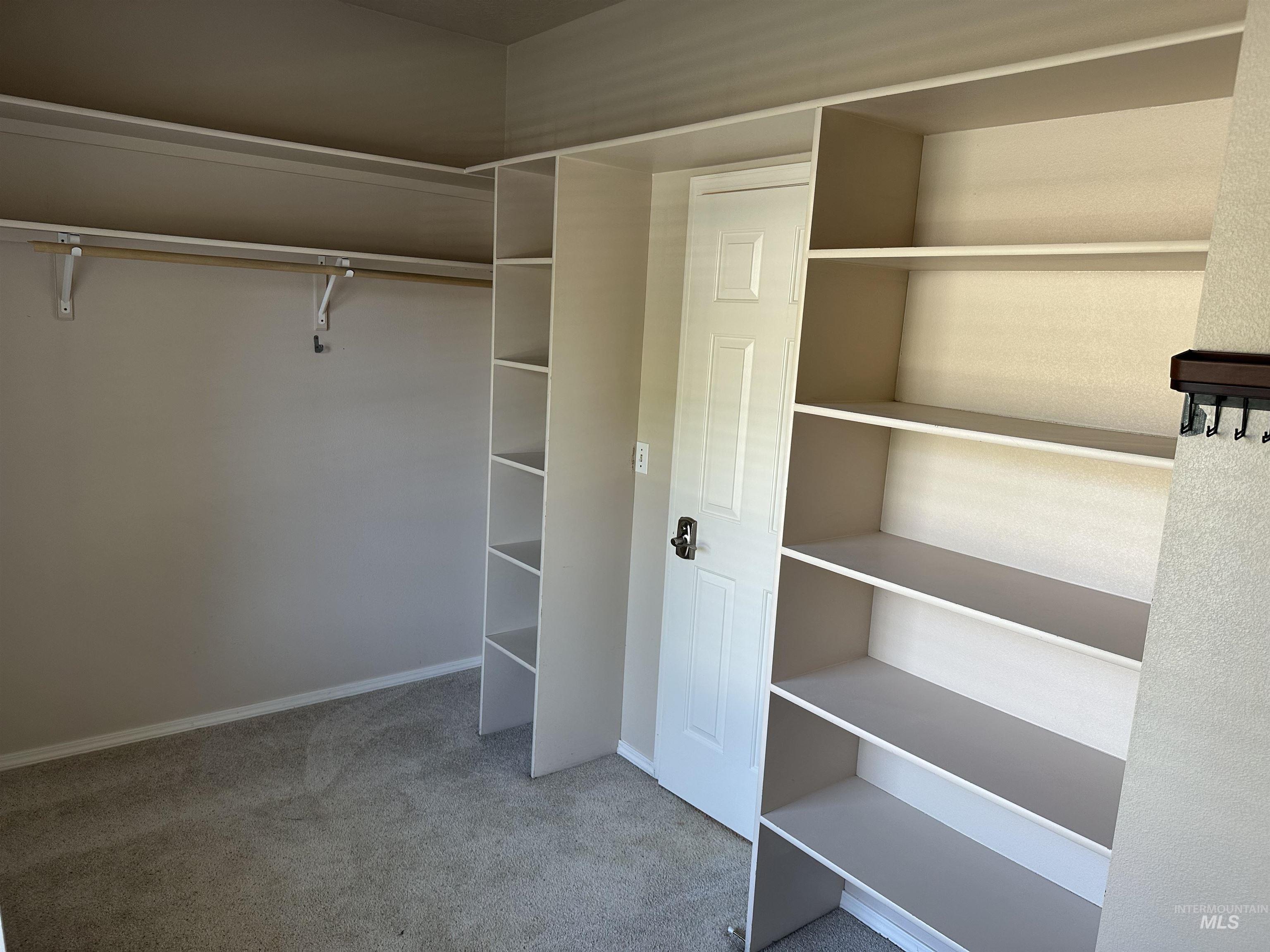 Master Bedroom - Walk in Closet