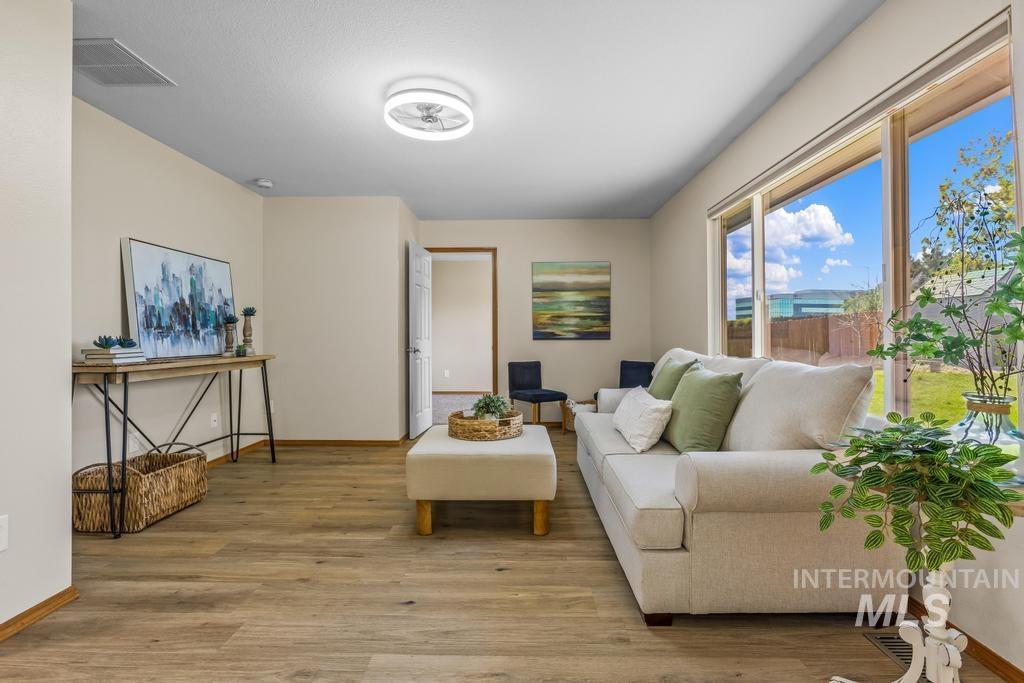 713 S Winthrop Way, Boise, Idaho 83709, 4 Bedrooms, 2.5 Bathrooms, Residential For Sale, Price $478,000, 98961852