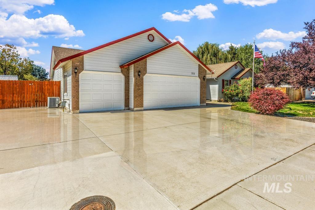 713 S Winthrop Way, Boise, Idaho 83709, 4 Bedrooms, 2.5 Bathrooms, Residential For Sale, Price $478,000, 98961852