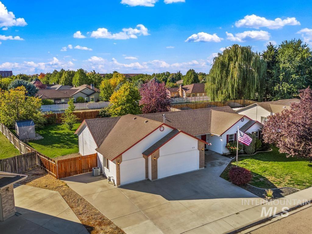 713 S Winthrop Way, Boise, Idaho 83709, 4 Bedrooms, 2.5 Bathrooms, Residential For Sale, Price $478,000, 98961852
