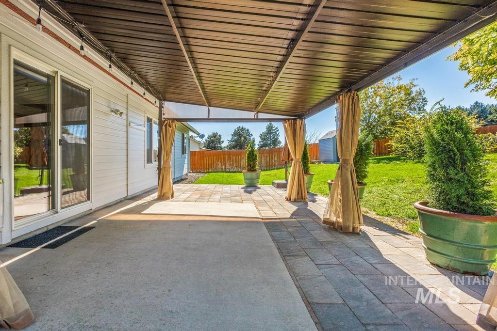 713 S Winthrop Way, Boise, Idaho 83709, 4 Bedrooms, 2.5 Bathrooms, Residential For Sale, Price $478,000, 98961852