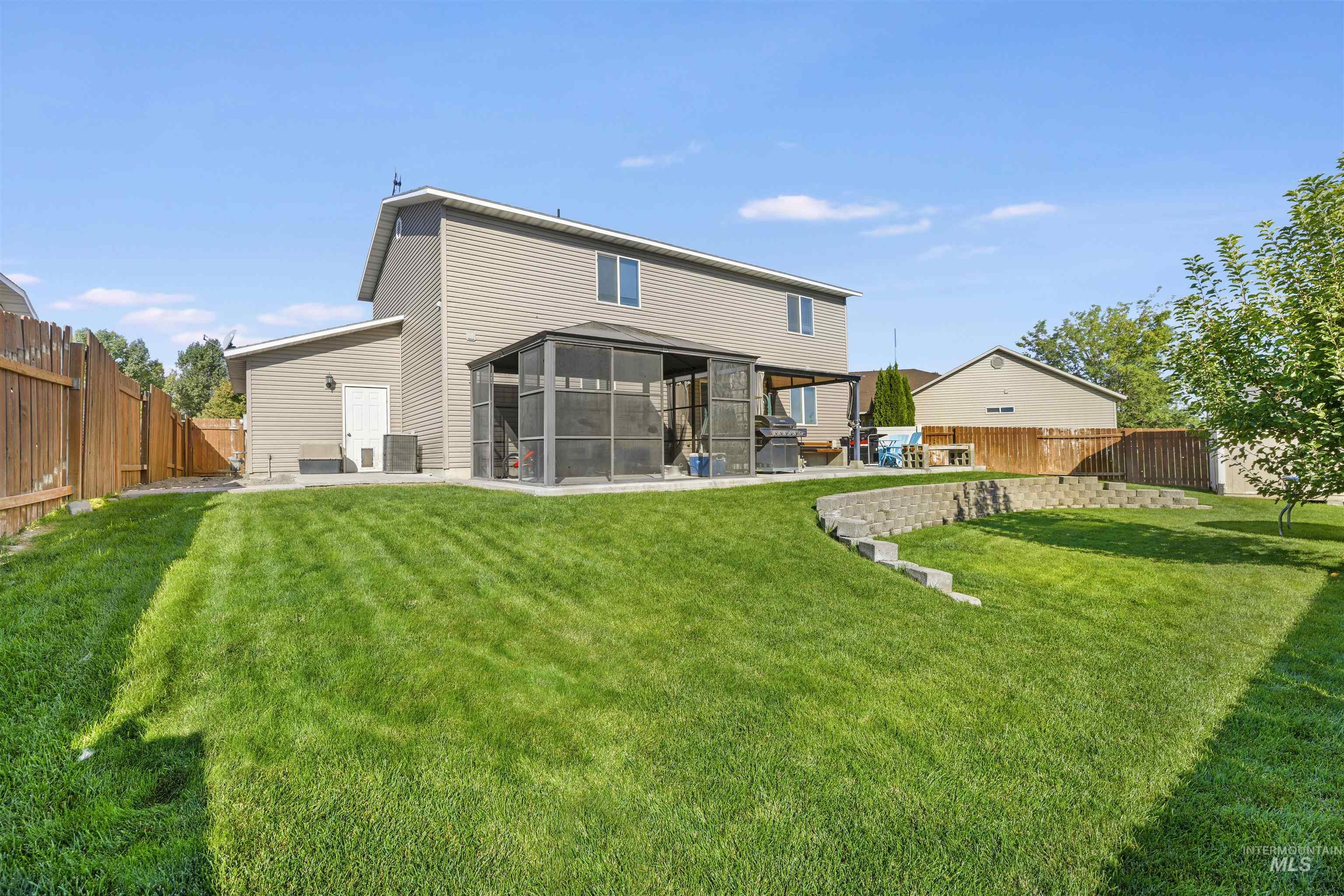 577 Hunter Ave, Twin Falls, Idaho 83301, 4 Bedrooms, 2.5 Bathrooms, Residential For Sale, Price $380,000, 98961856