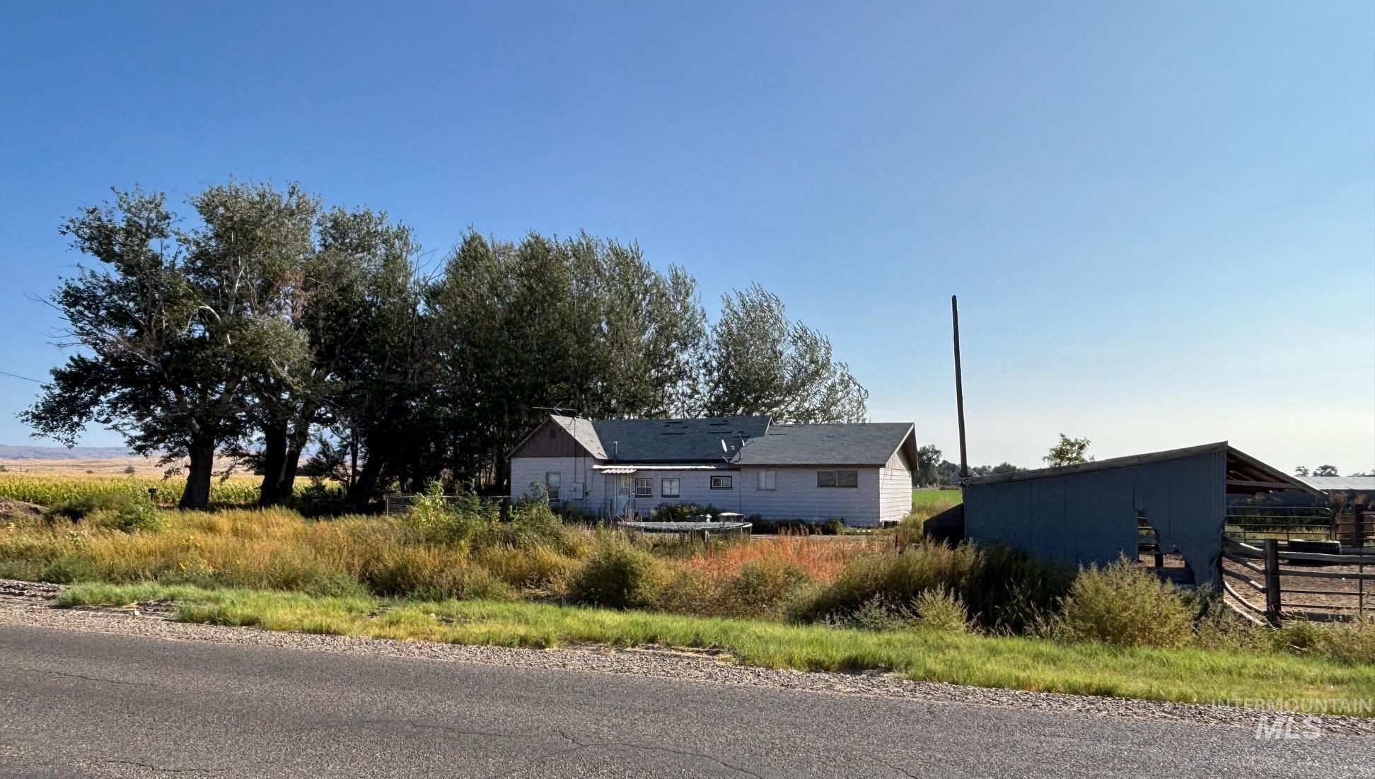 View of front of property featuring a rural view