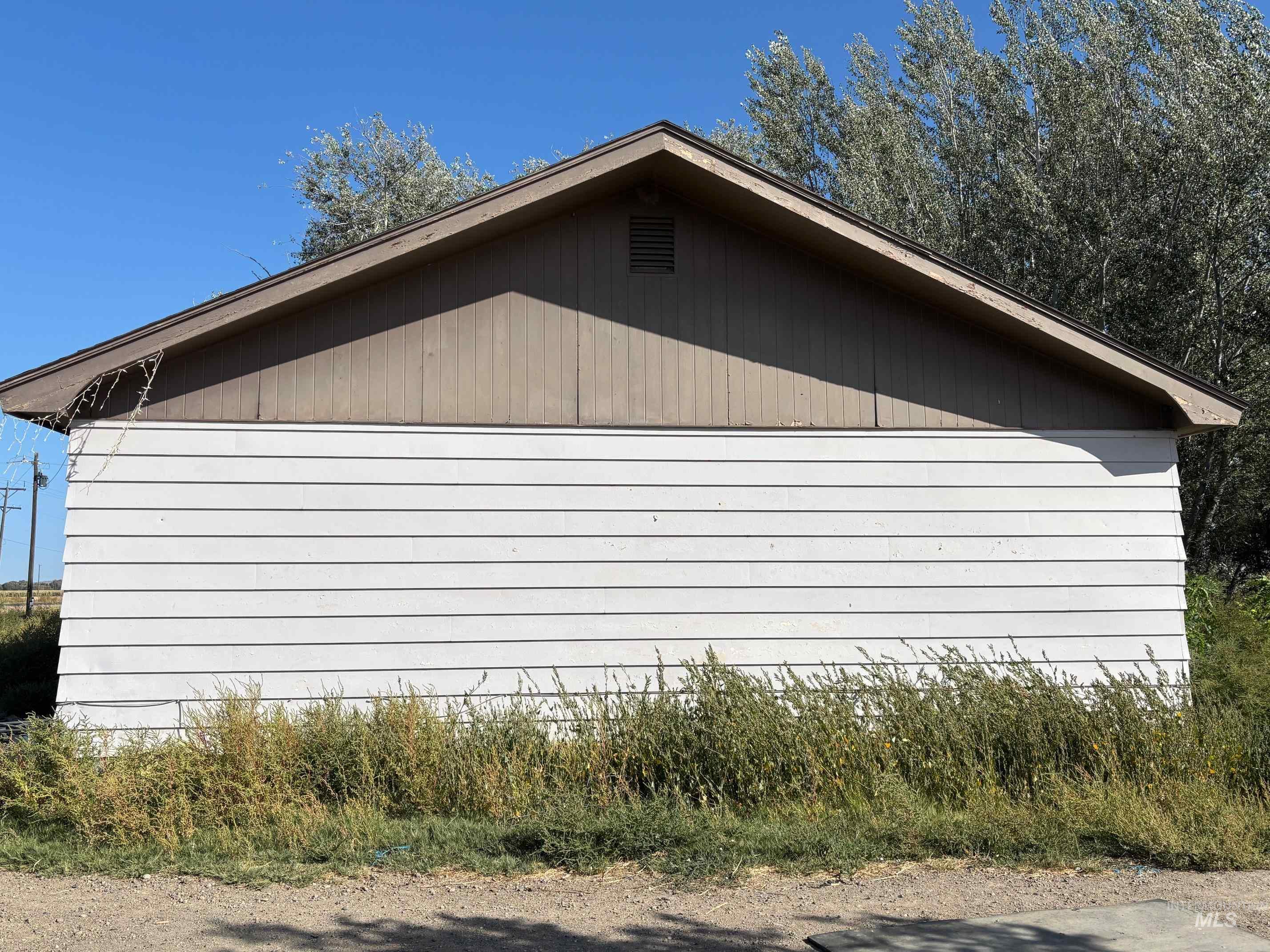 View of home's exterior