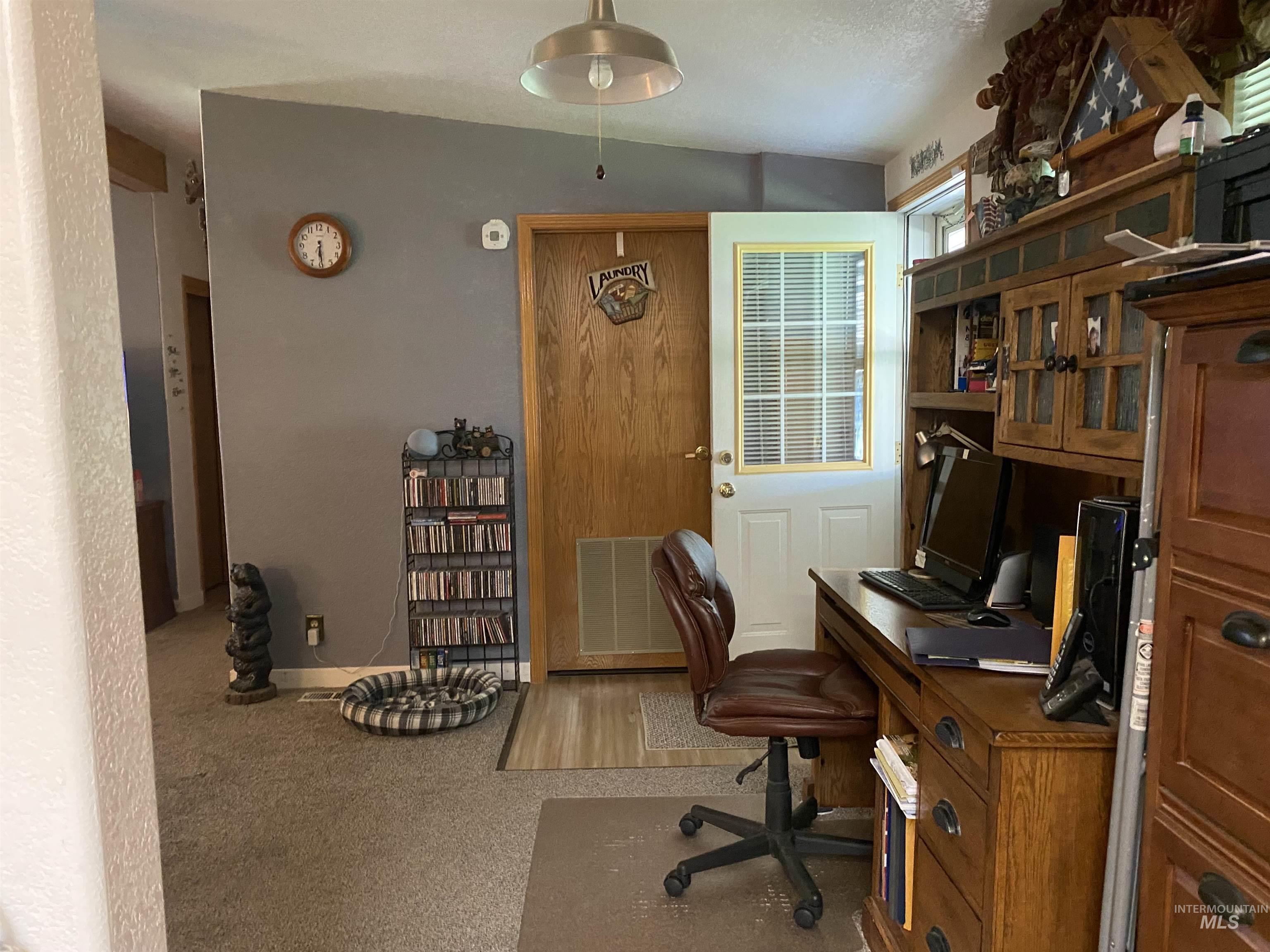 Office area with baseboards