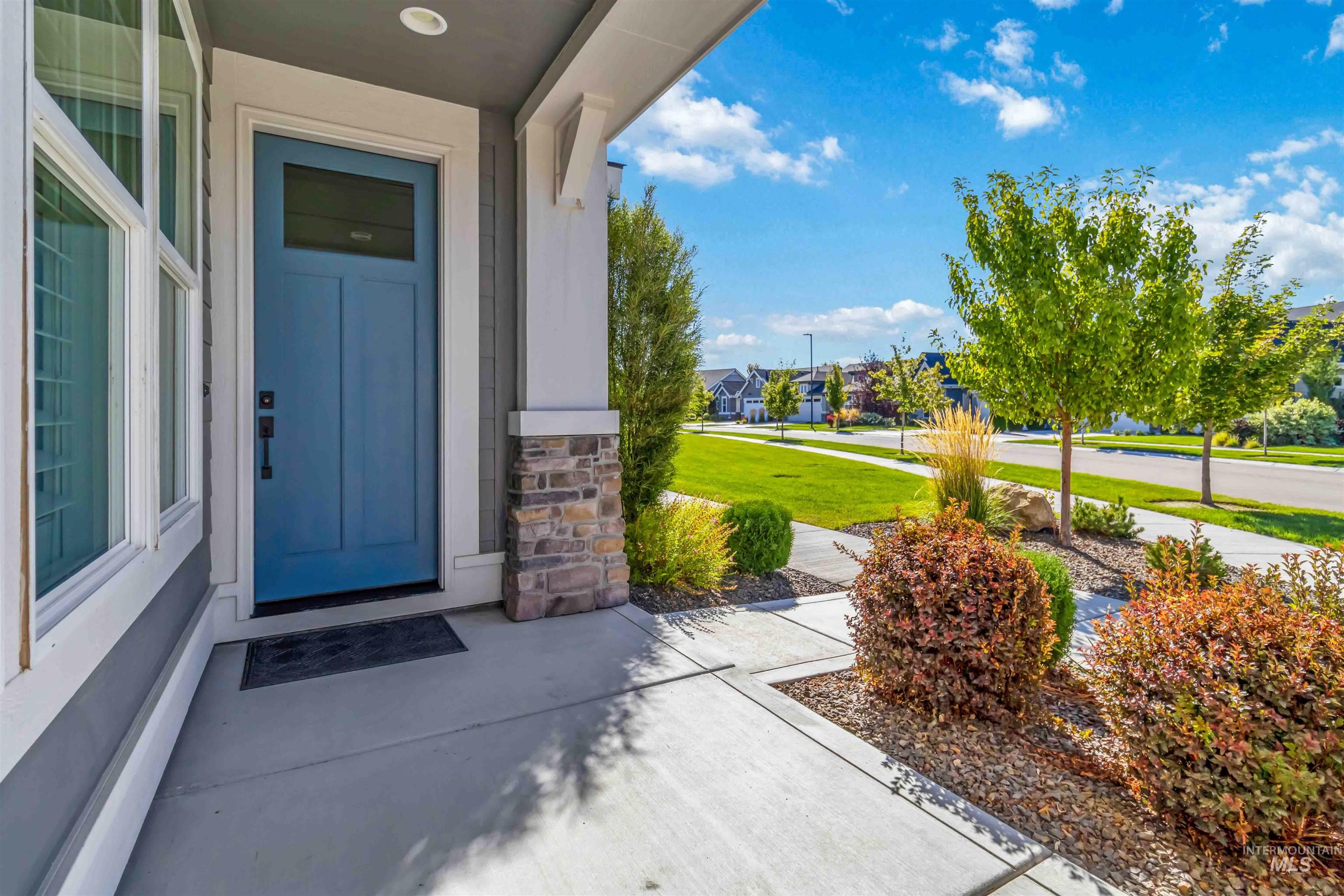 3918 W Sunny Cove Ln., Meridian, Idaho 83646, 2 Bedrooms, 2 Bathrooms, Residential For Sale, Price $539,900, 98961872