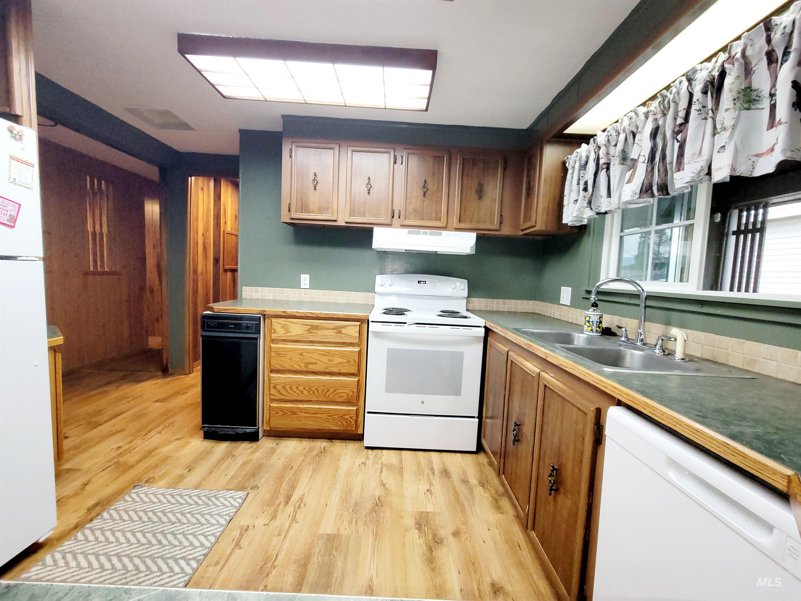 405 N 2nd St. W, Weippe, Idaho 83553, 4 Bedrooms, 2 Bathrooms, Residential For Sale, Price $230,000, 98961884