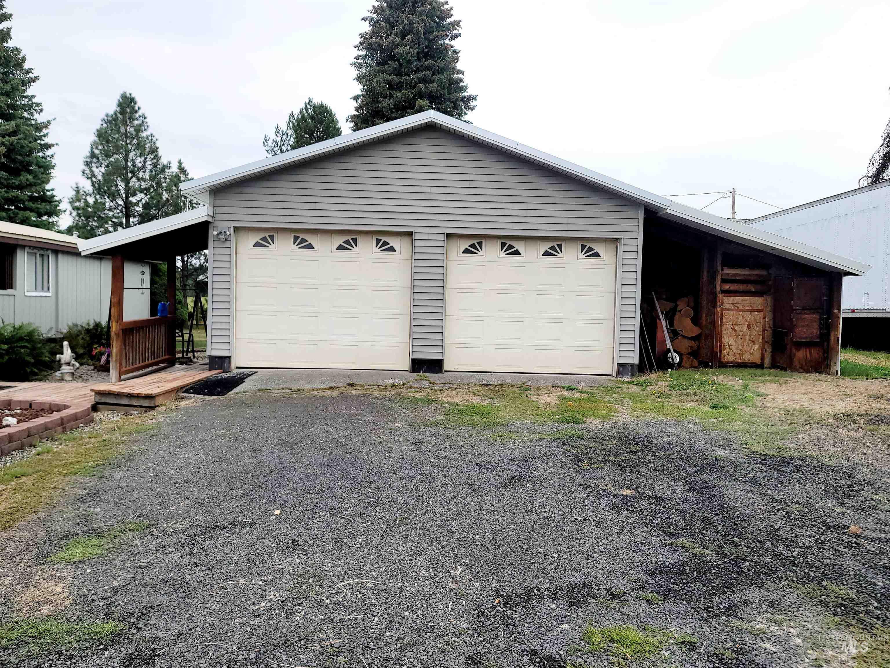 405 N 2nd St. W, Weippe, Idaho 83553, 4 Bedrooms, 2 Bathrooms, Residential For Sale, Price $230,000, 98961884