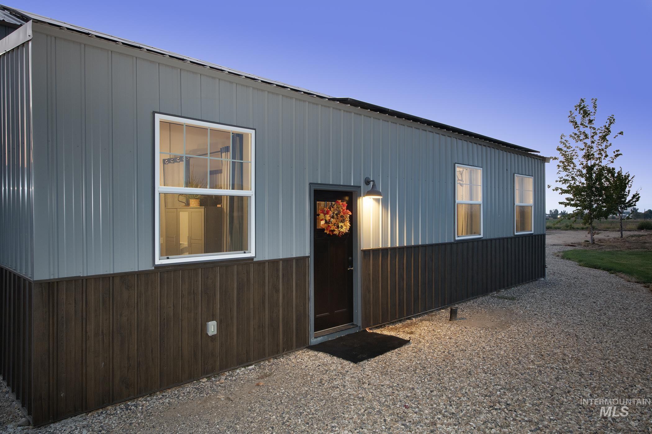 2338 NE 19Th Ave, Payette, Idaho 83661-5039, 4 Bedrooms, 3.5 Bathrooms, Residential For Sale, Price $1,200,000, 98961919