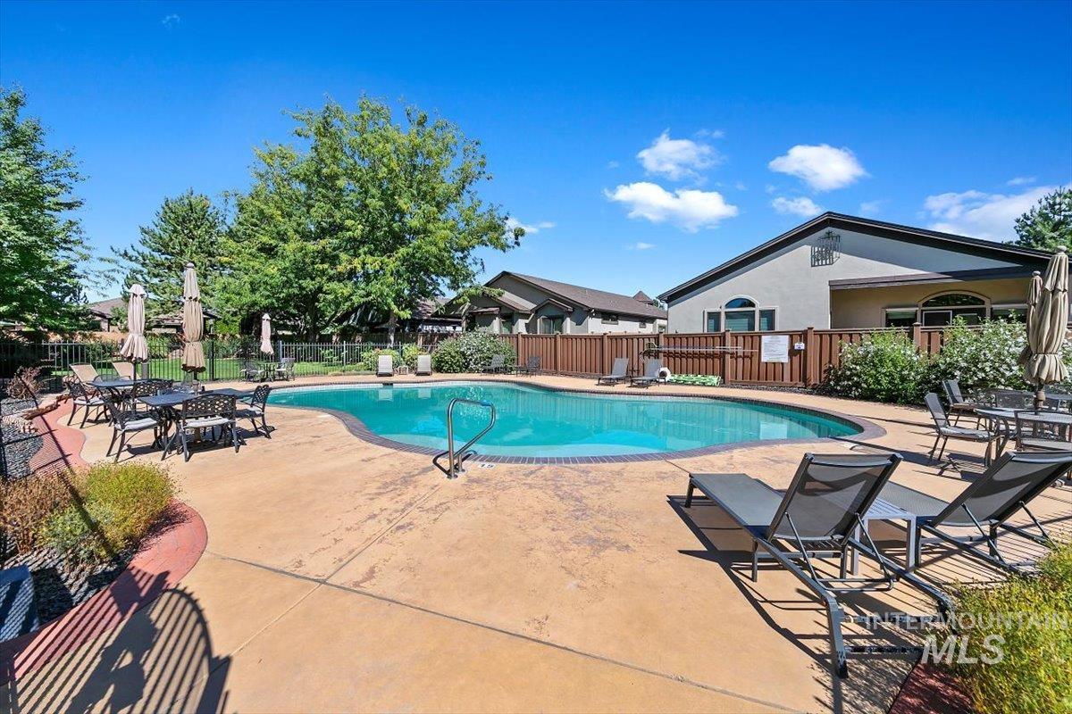 161 E Cholla Hills St, Meridian, Idaho 83646, 2 Bedrooms, 2 Bathrooms, Residential For Sale, Price $425,000, 98961920