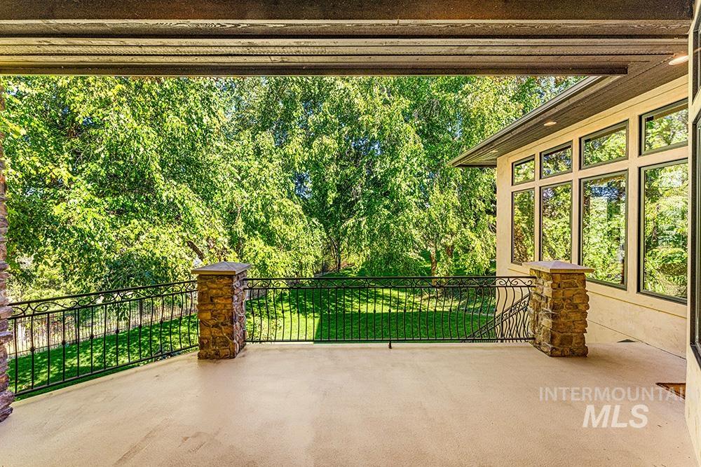1292 E Prairie View Dr, Eagle, Idaho 83616, 5 Bedrooms, 6 Bathrooms, Residential For Sale, Price $1,698,000, 98961926