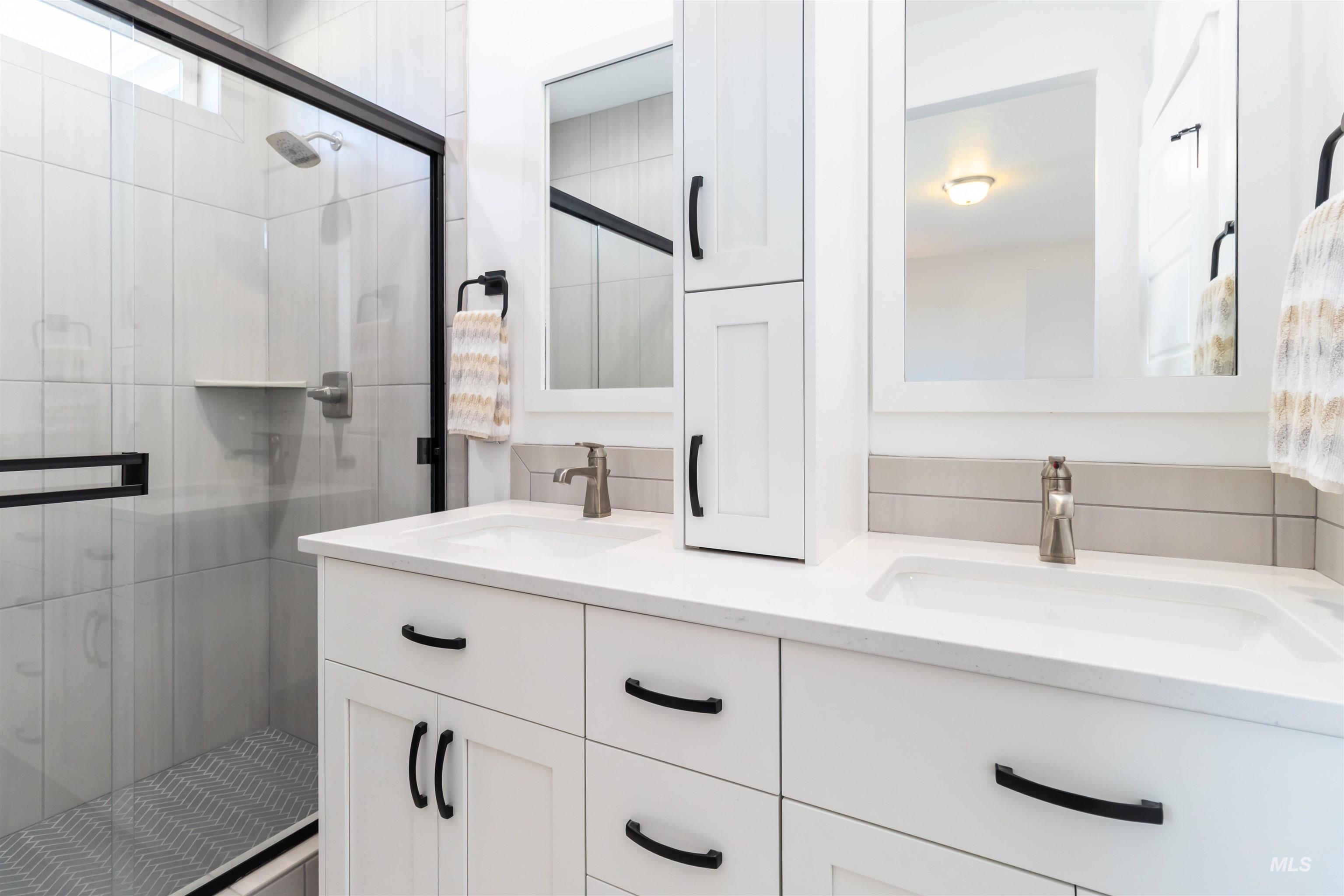 Master Bathroom.