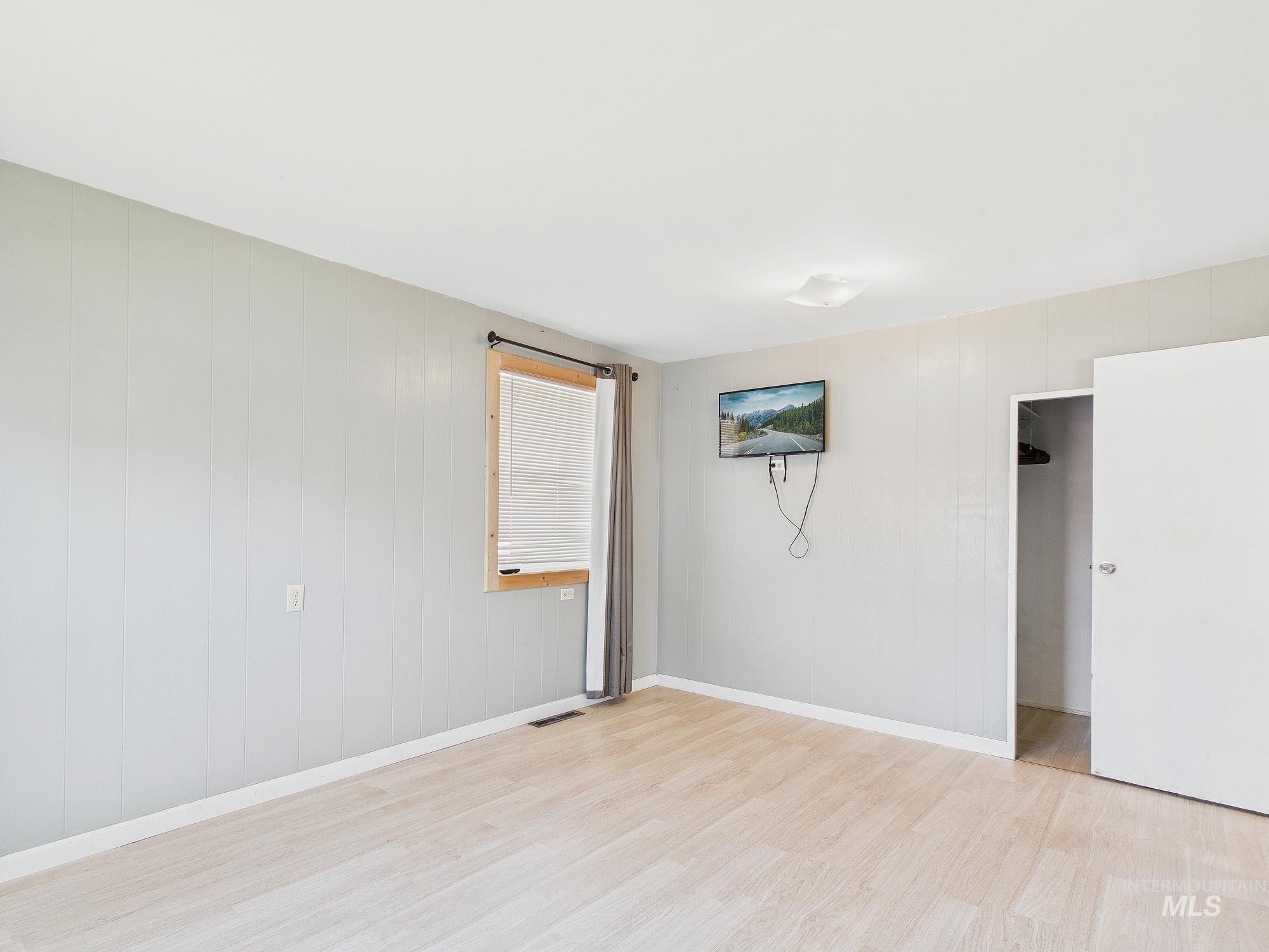 705 12th Street, Clarkston, Washington 99403, 4 Bedrooms, 2 Bathrooms, Residential For Sale, Price $355,000, 98961933