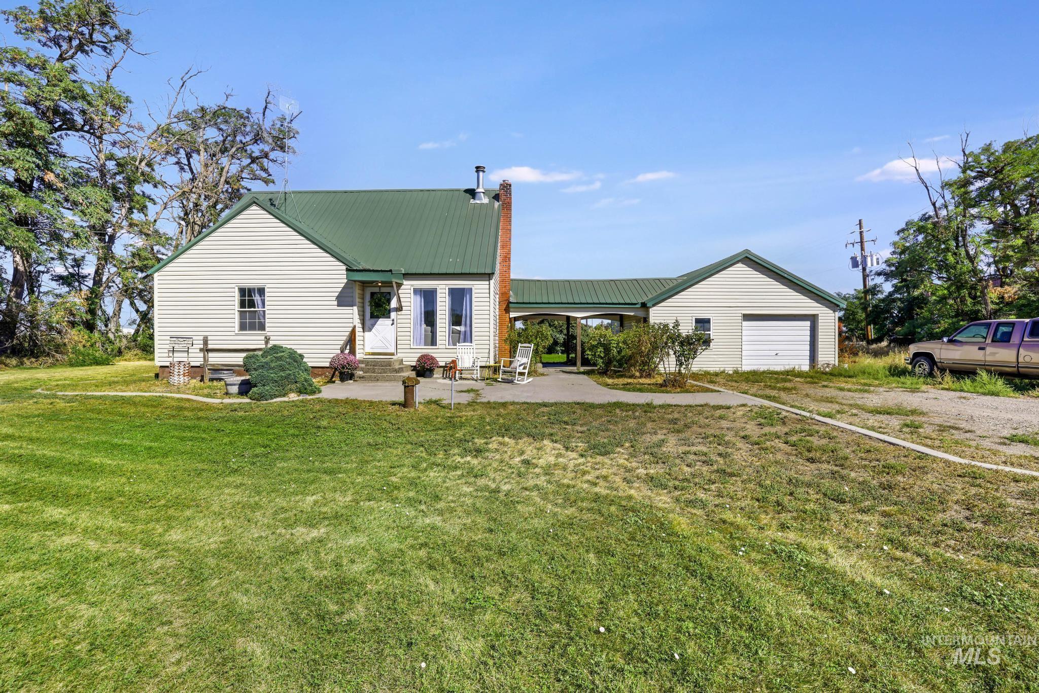 1306 7th Avenue W, Gooding, Idaho 83330, 2 Bedrooms, 1 Bathroom, Residential For Sale, Price $349,900, 98961936