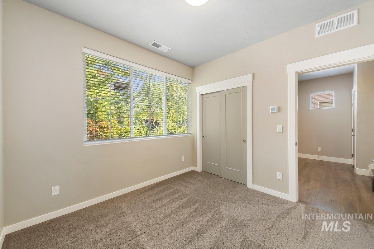 3242 E Front Runner Lane, Boise, Idaho 83716-0000, 3 Bedrooms, 3 Bathrooms, Residential For Sale, Price $650,000, 98961940